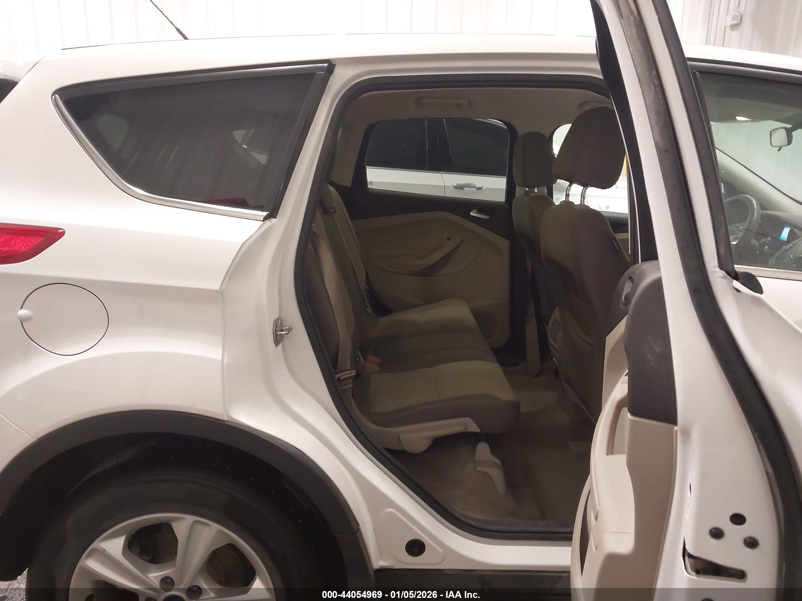 FORD ESCAPE image 8