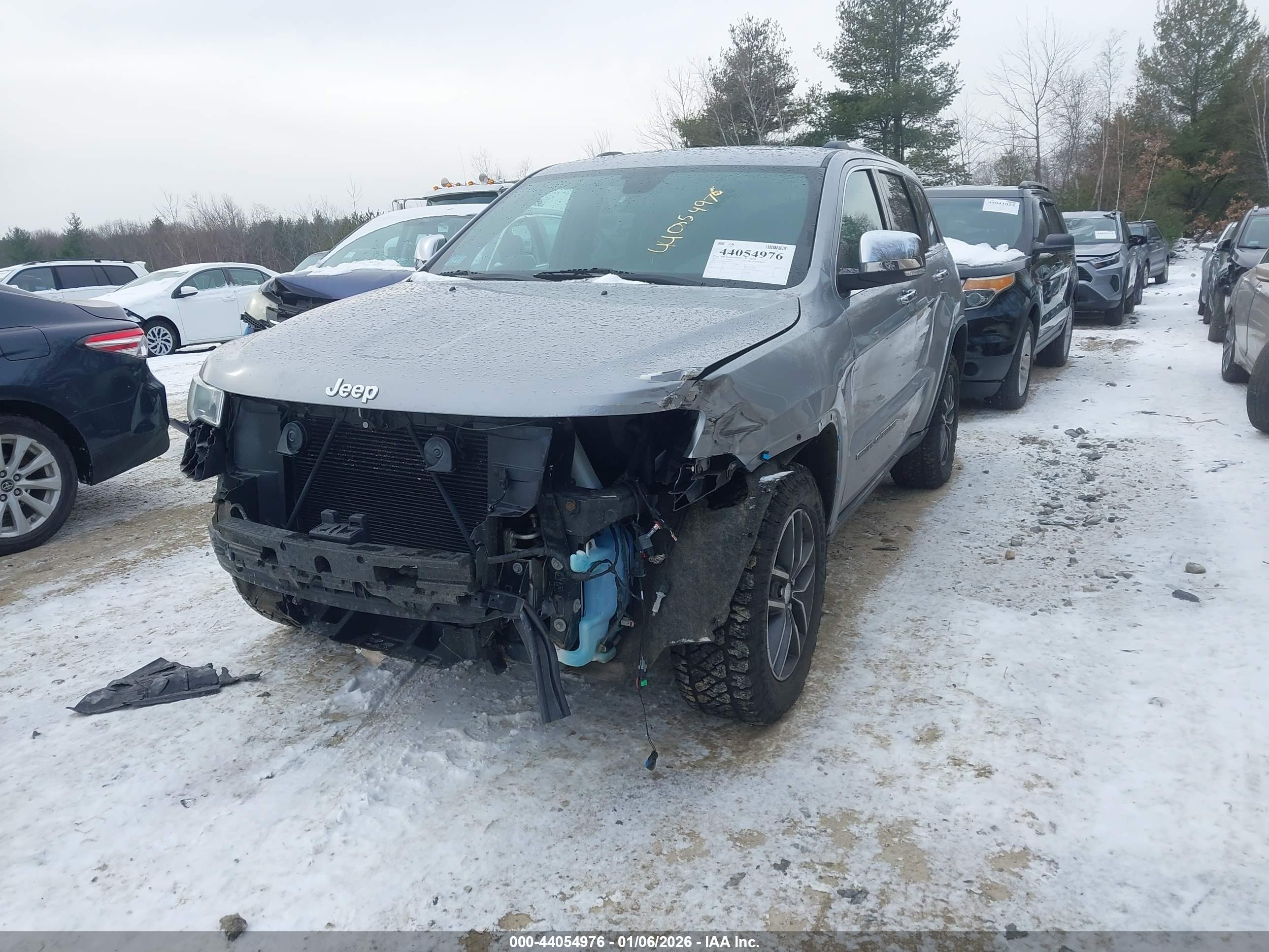 JEEP GRAND image 2