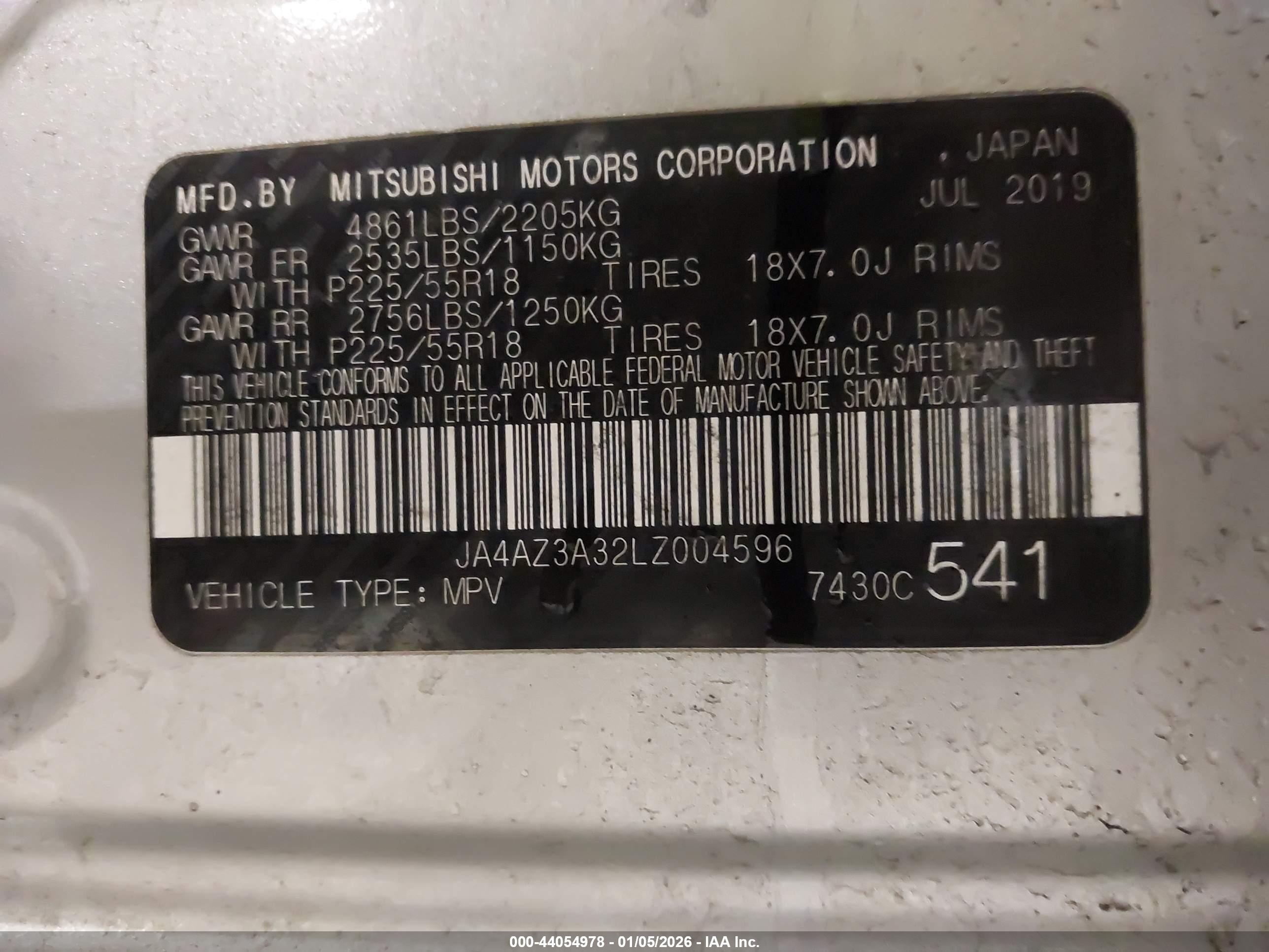 MITSUBISHI OUTLANDER image 9