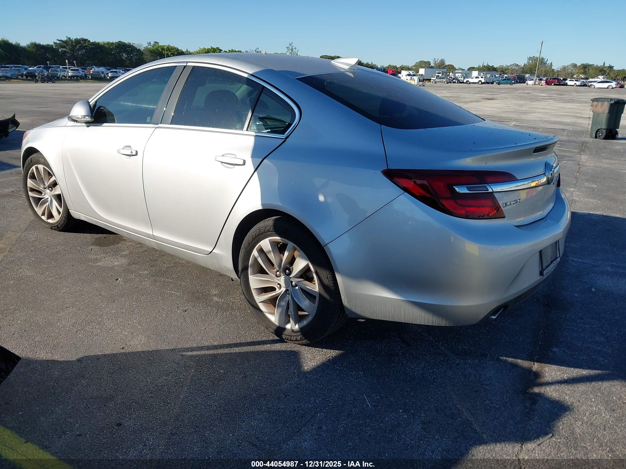 BUICK REGAL image 3