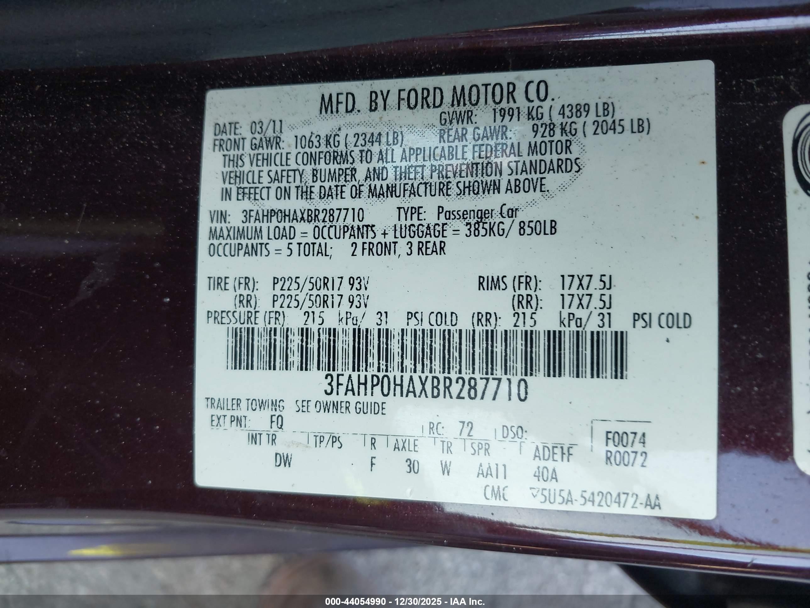 FORD FUSION image 9