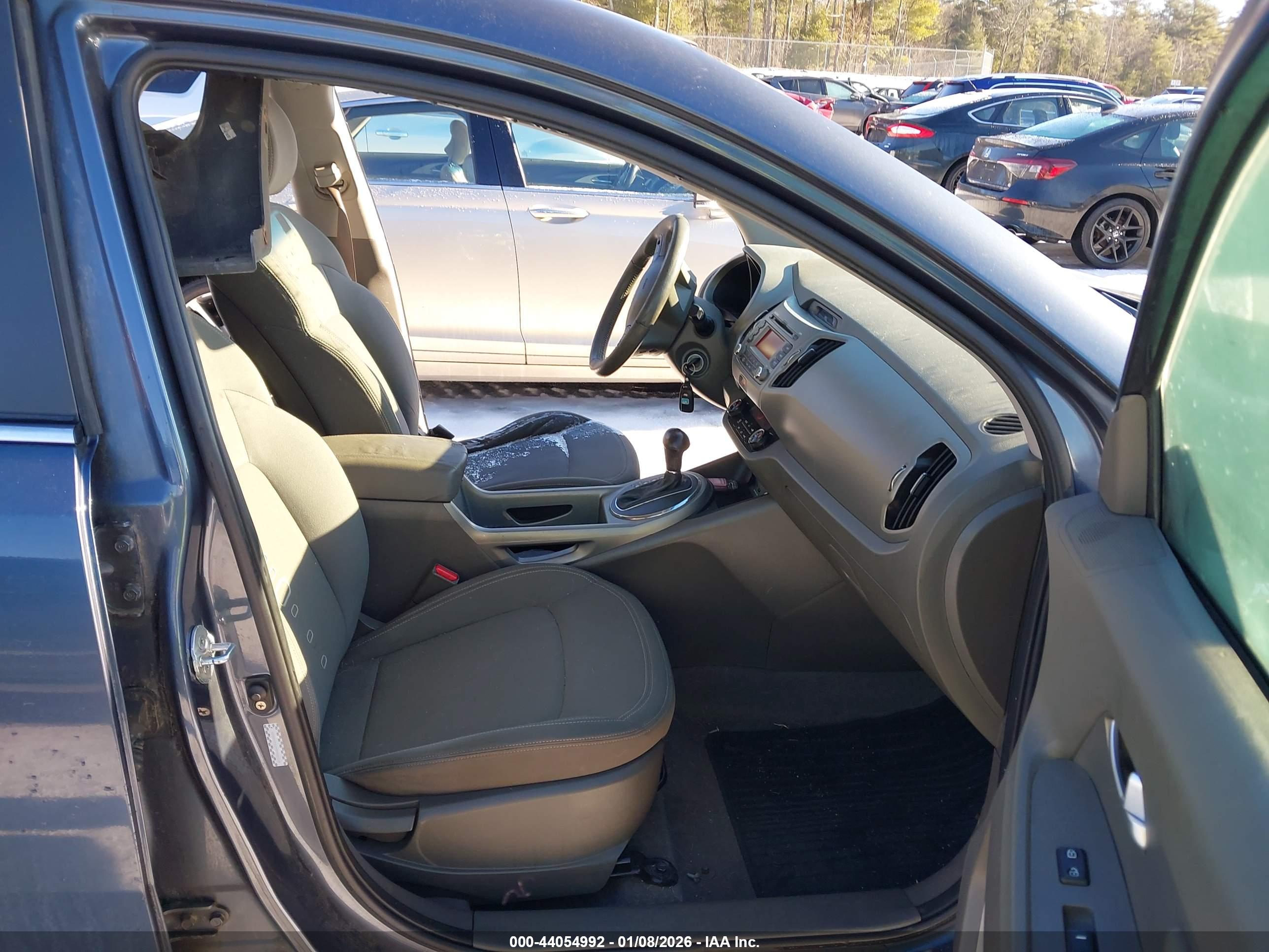 KIA SPORTAGE image 5