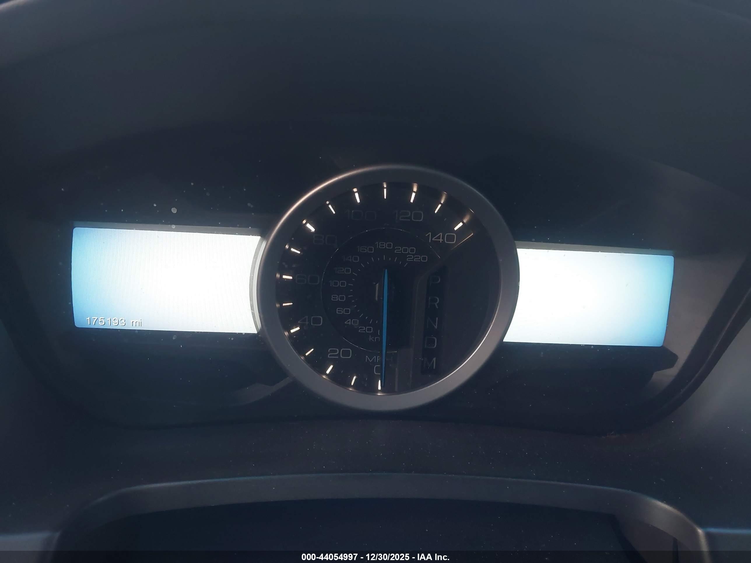 FORD EXPLORER image 7