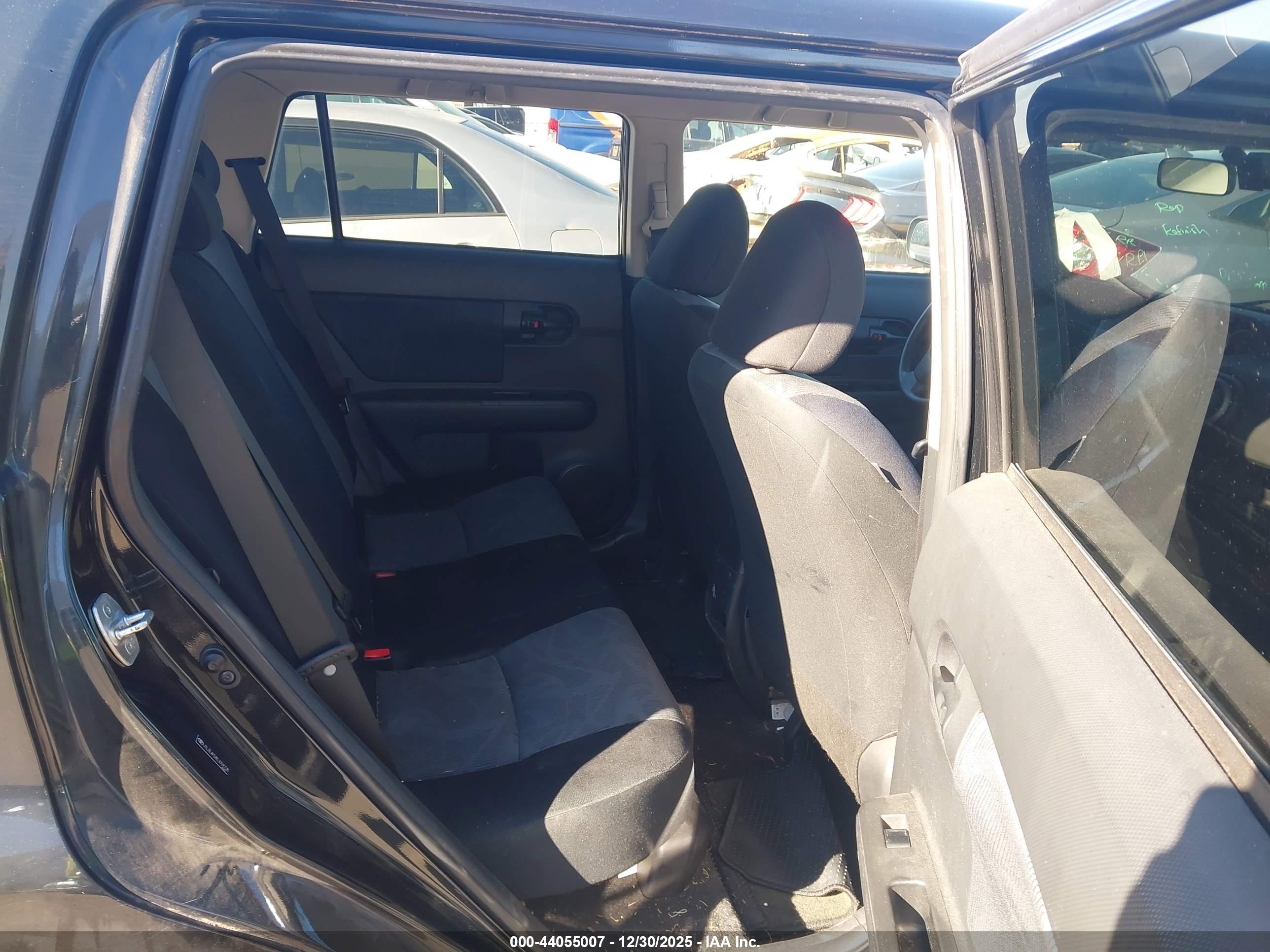 SCION XB image 8
