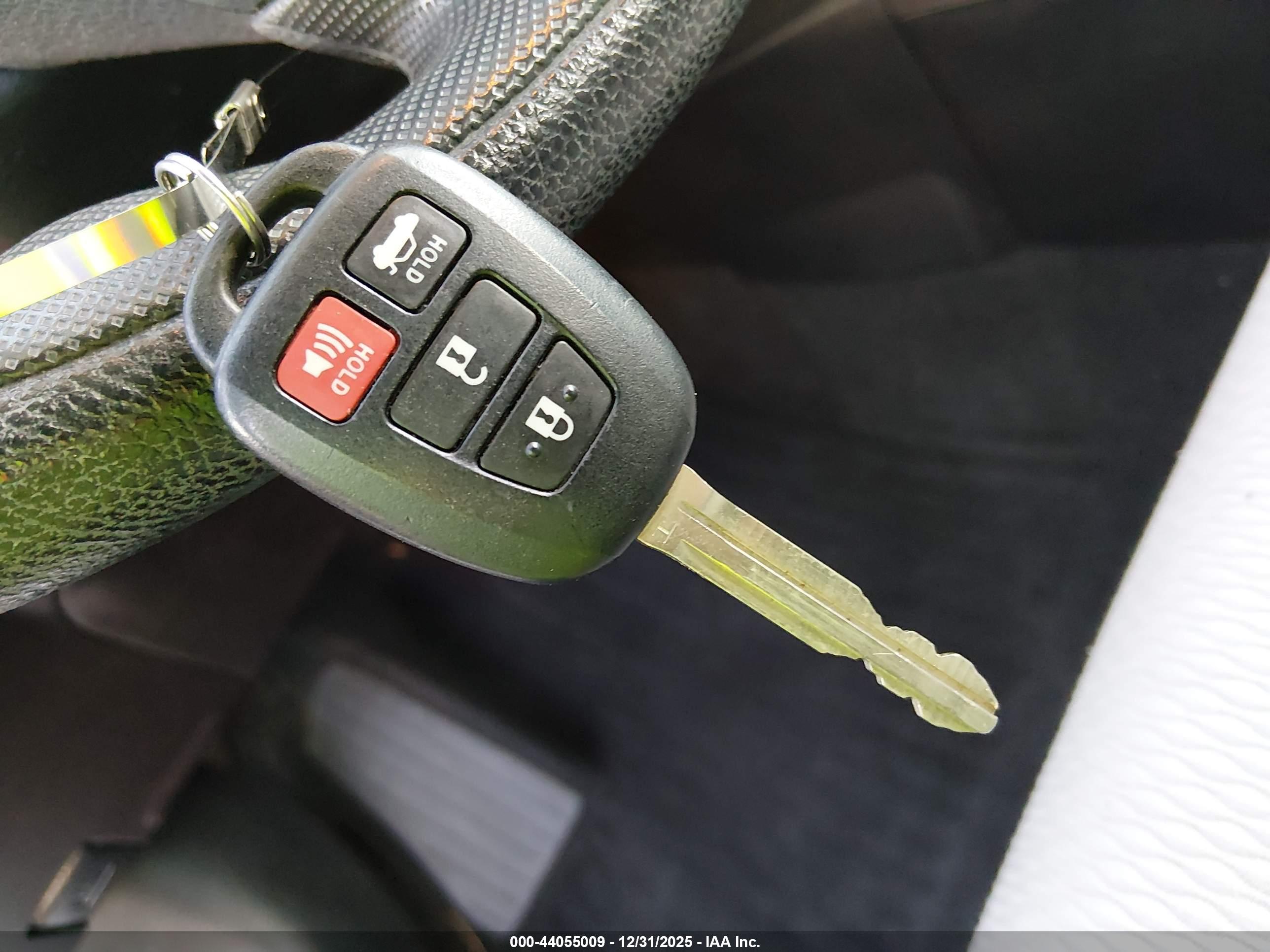 TOYOTA COROLLA image 11
