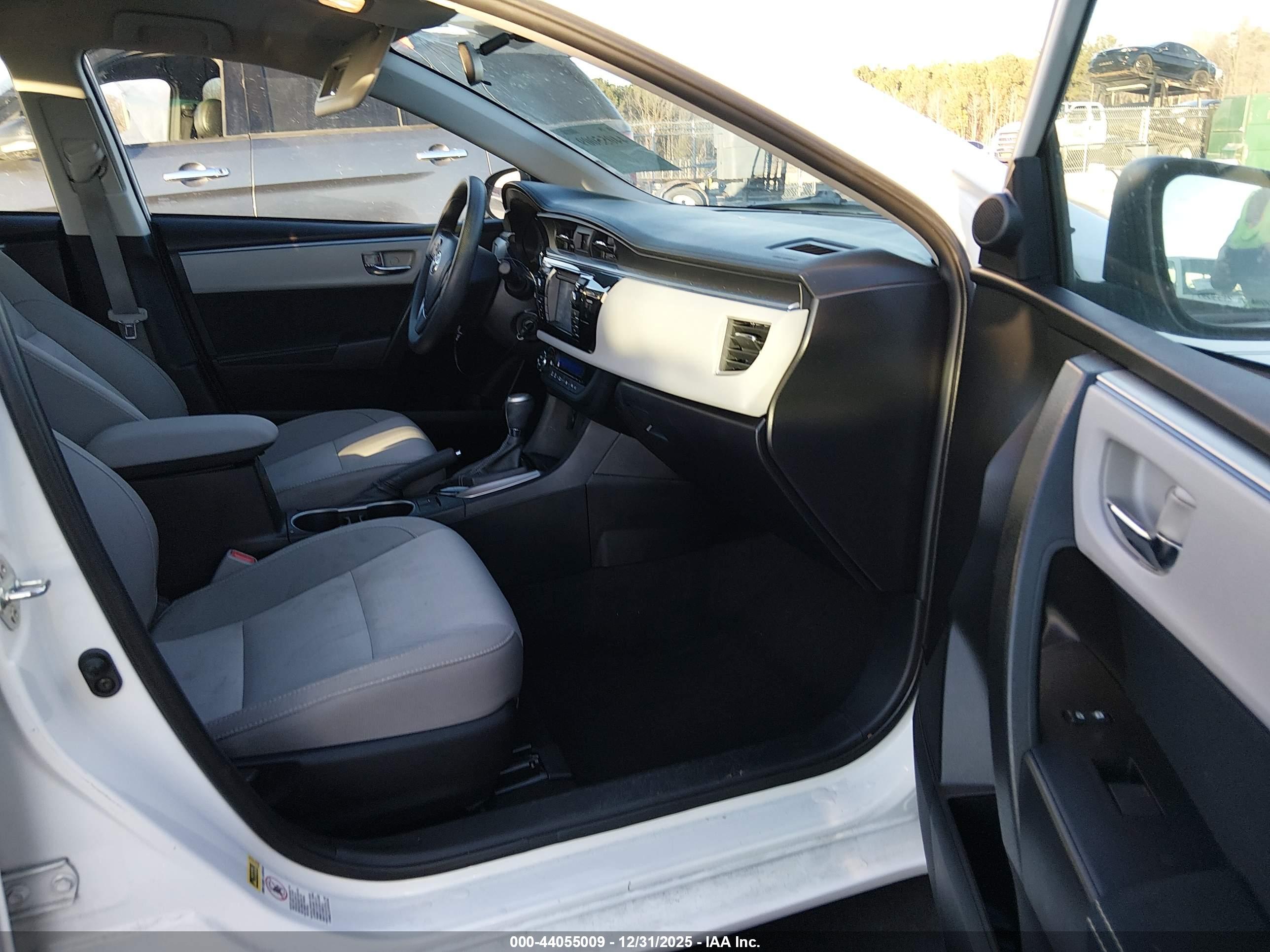 TOYOTA COROLLA image 5