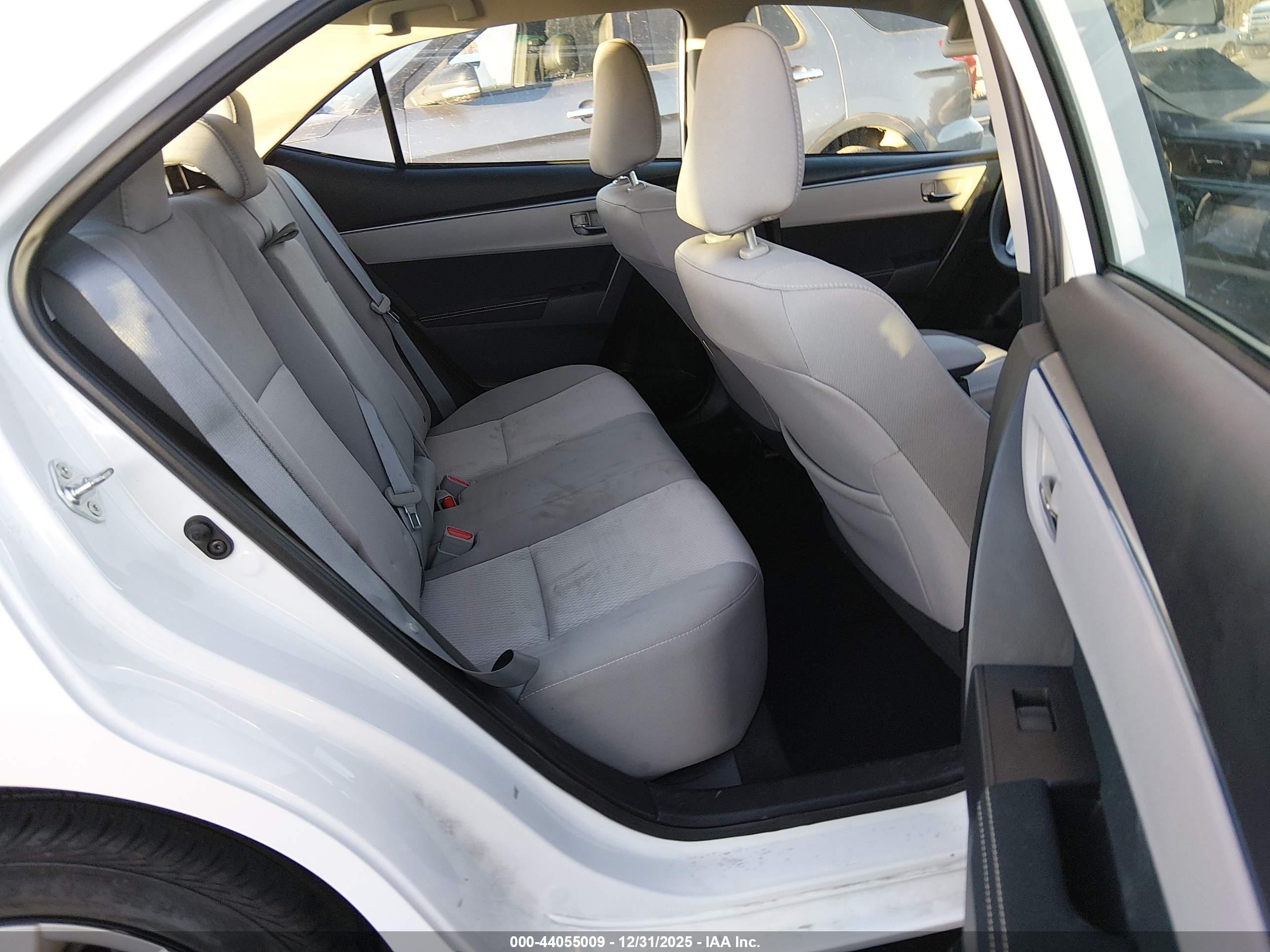 TOYOTA COROLLA image 8