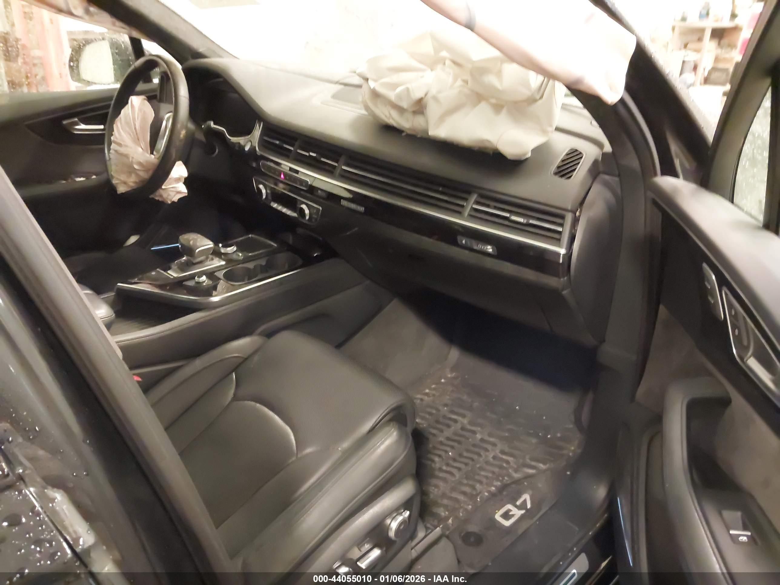 AUDI Q7 image 5