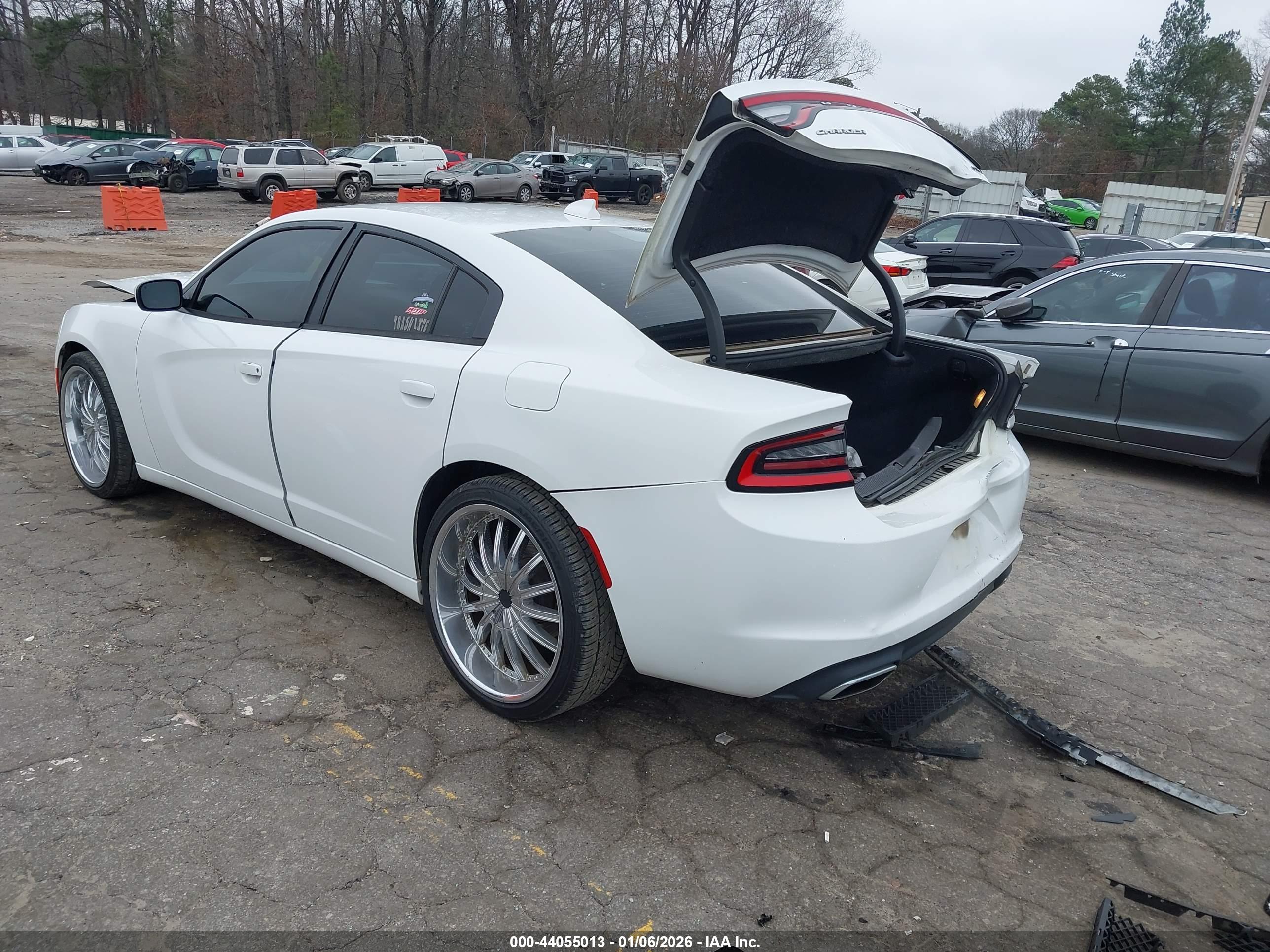 DODGE CHARGER image 3
