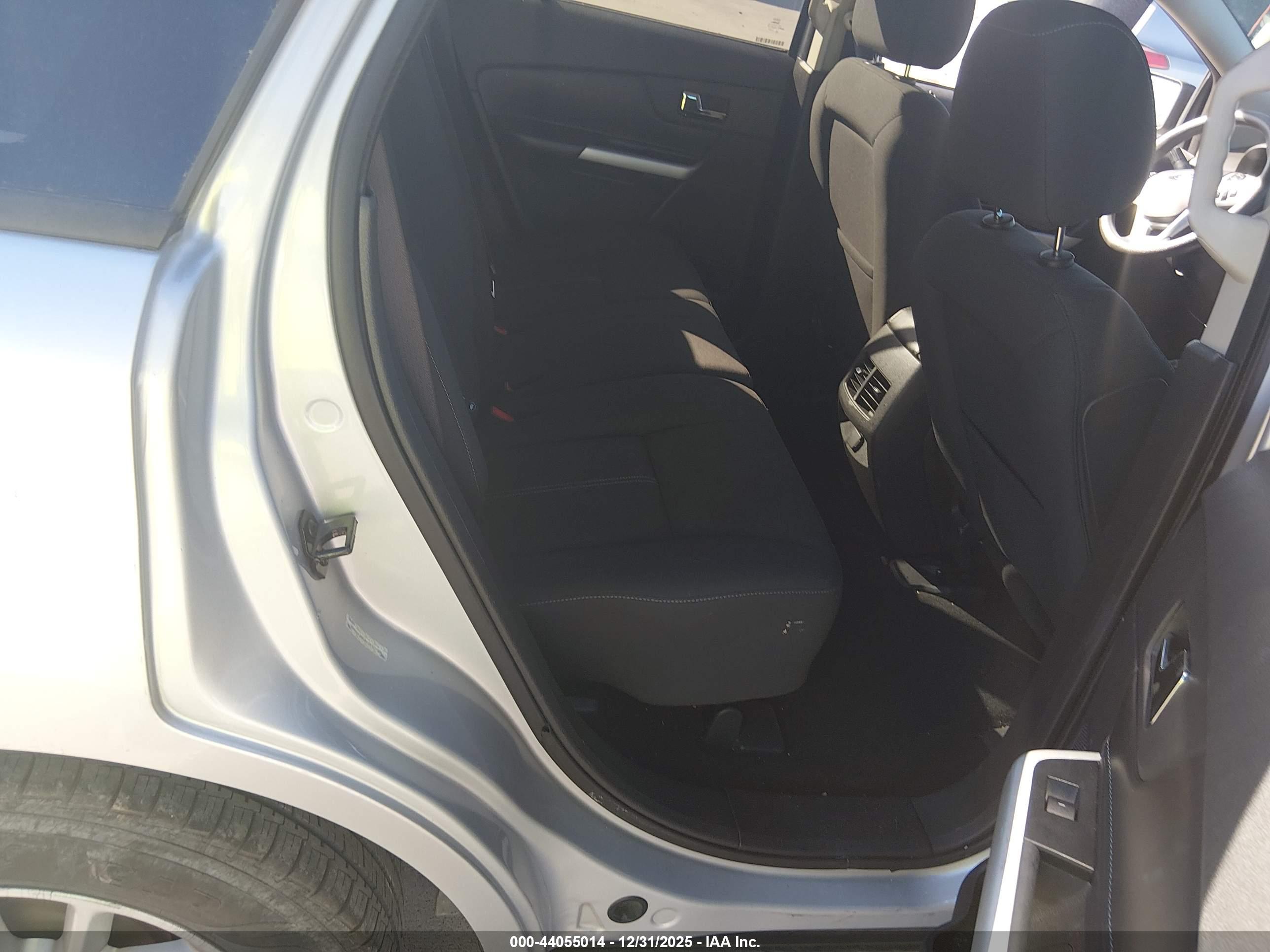 FORD EDGE image 8