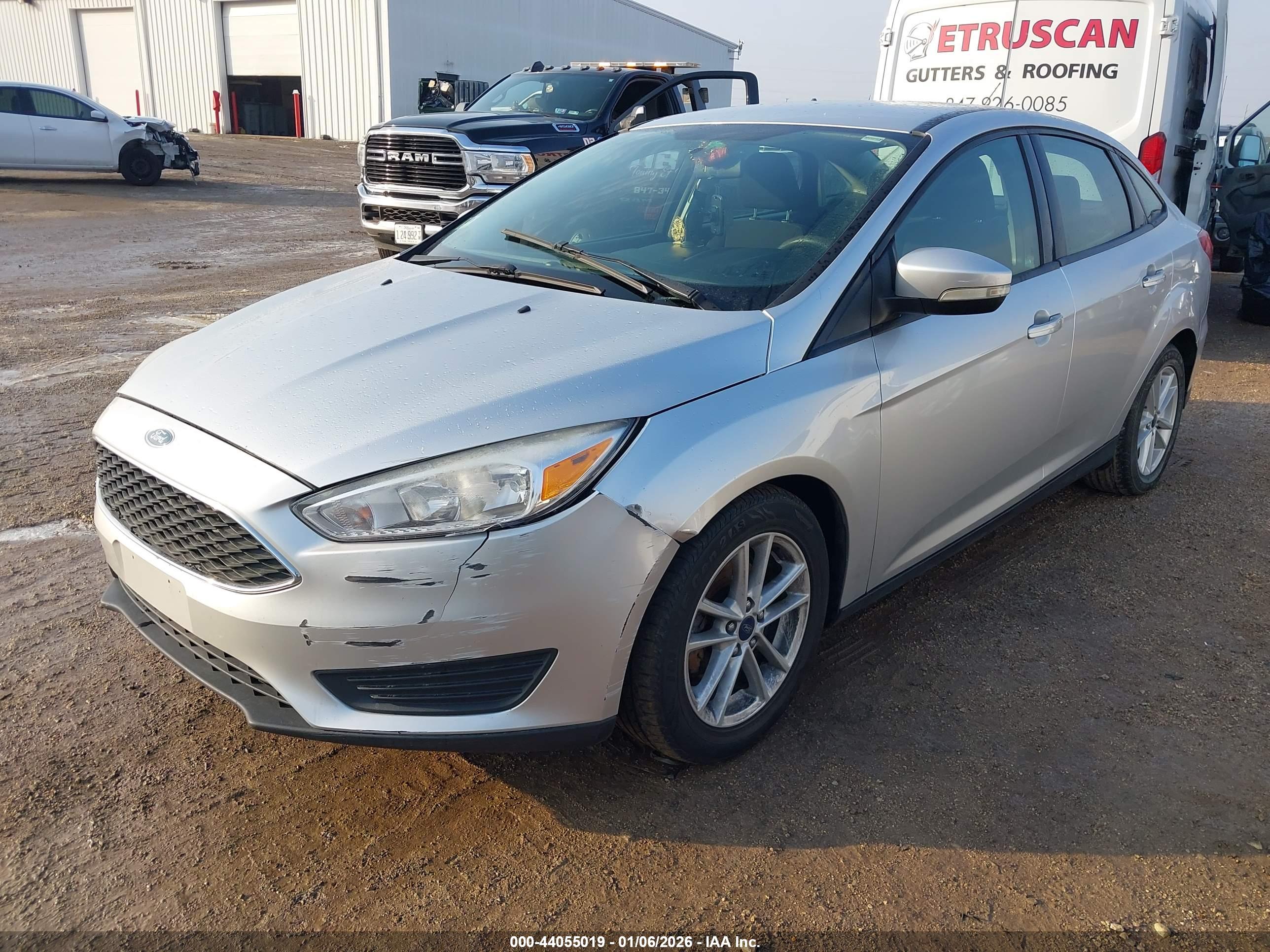 FORD FOCUS image 2