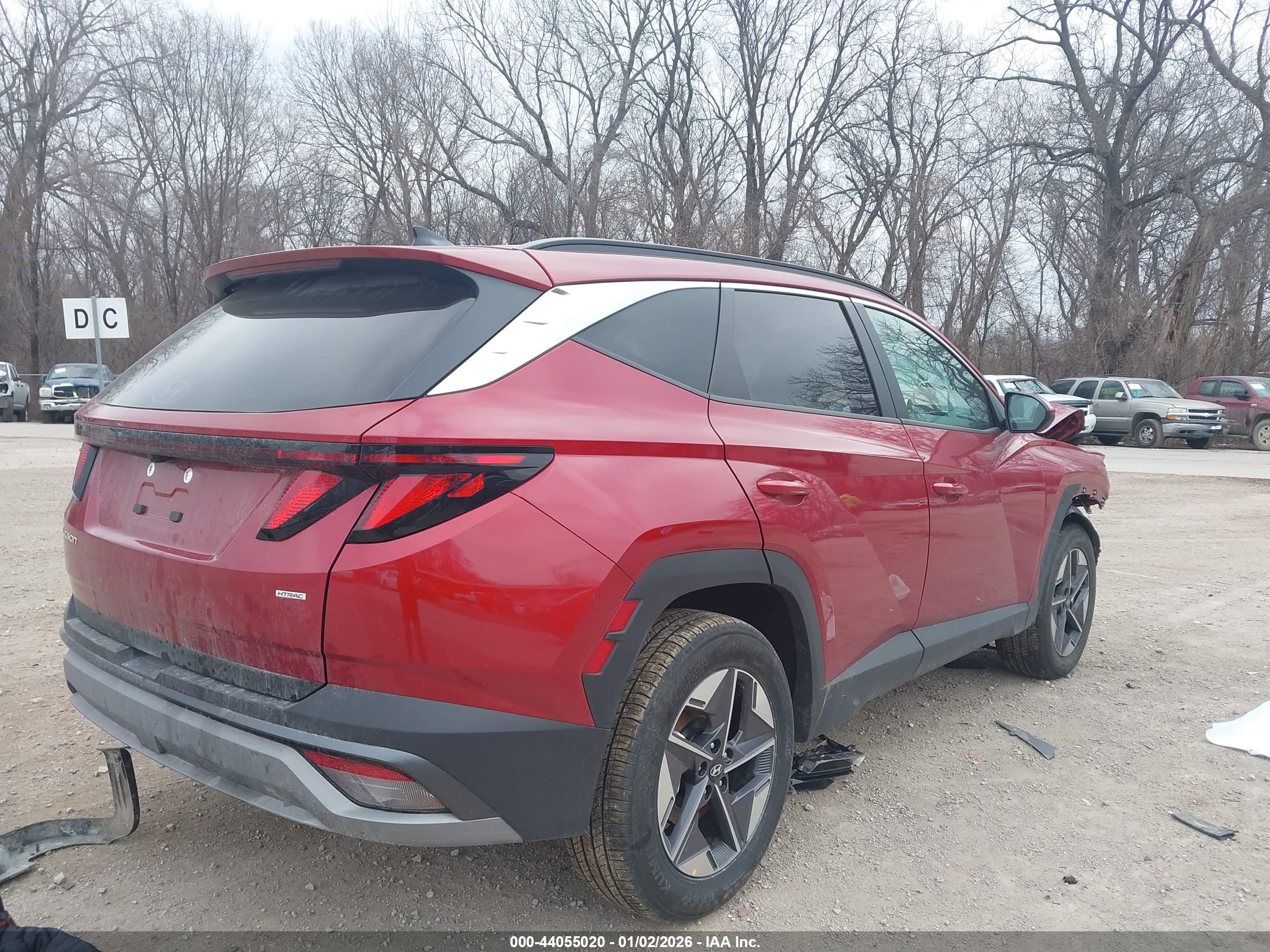 HYUNDAI TUCSON image 4
