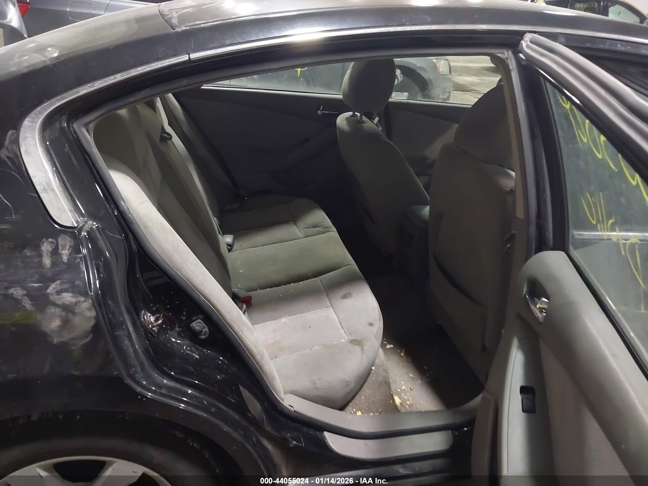 NISSAN ALTIMA image 8