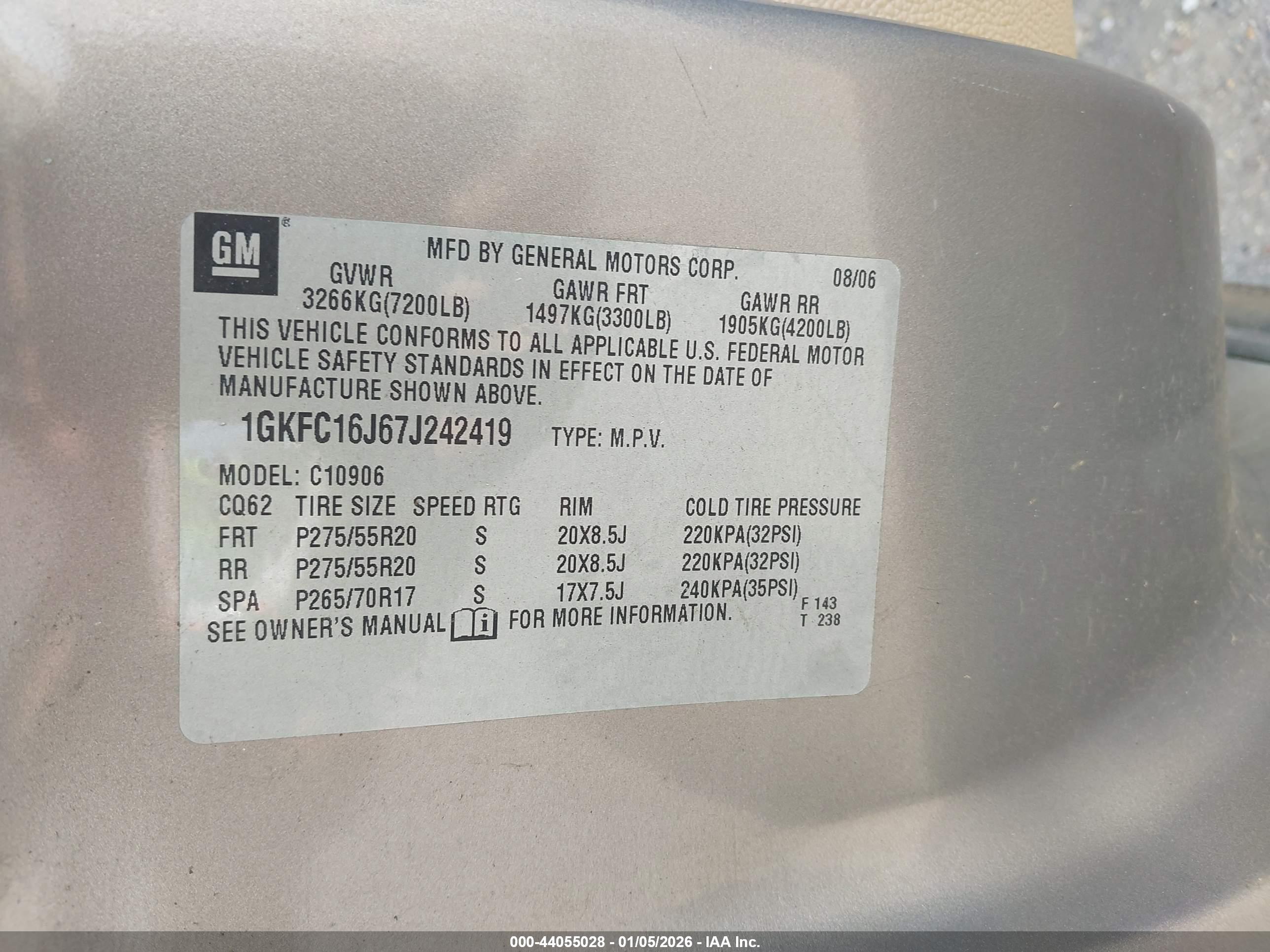 GMC YUKON image 9
