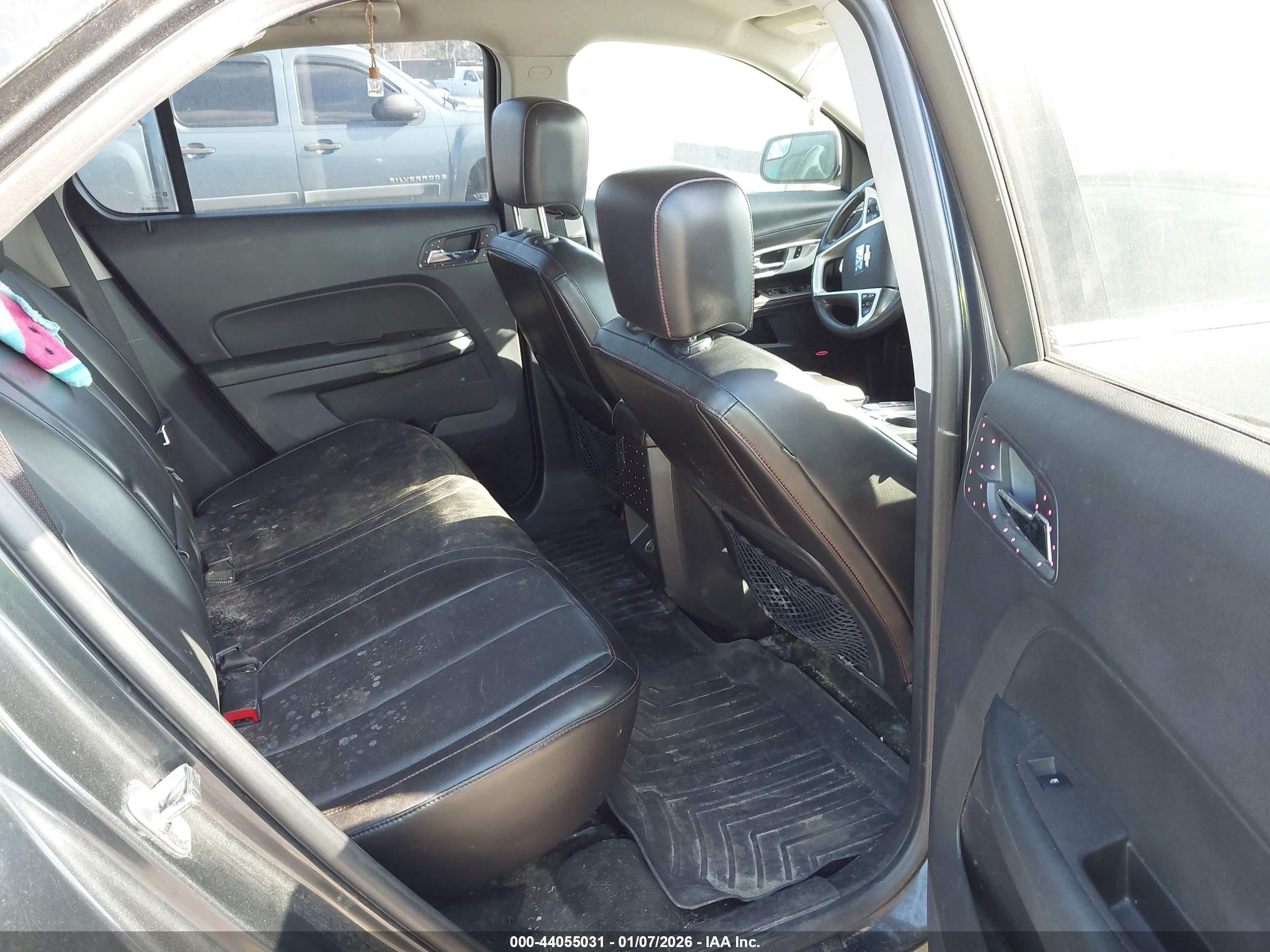 CHEVROLET EQUINOX image 8