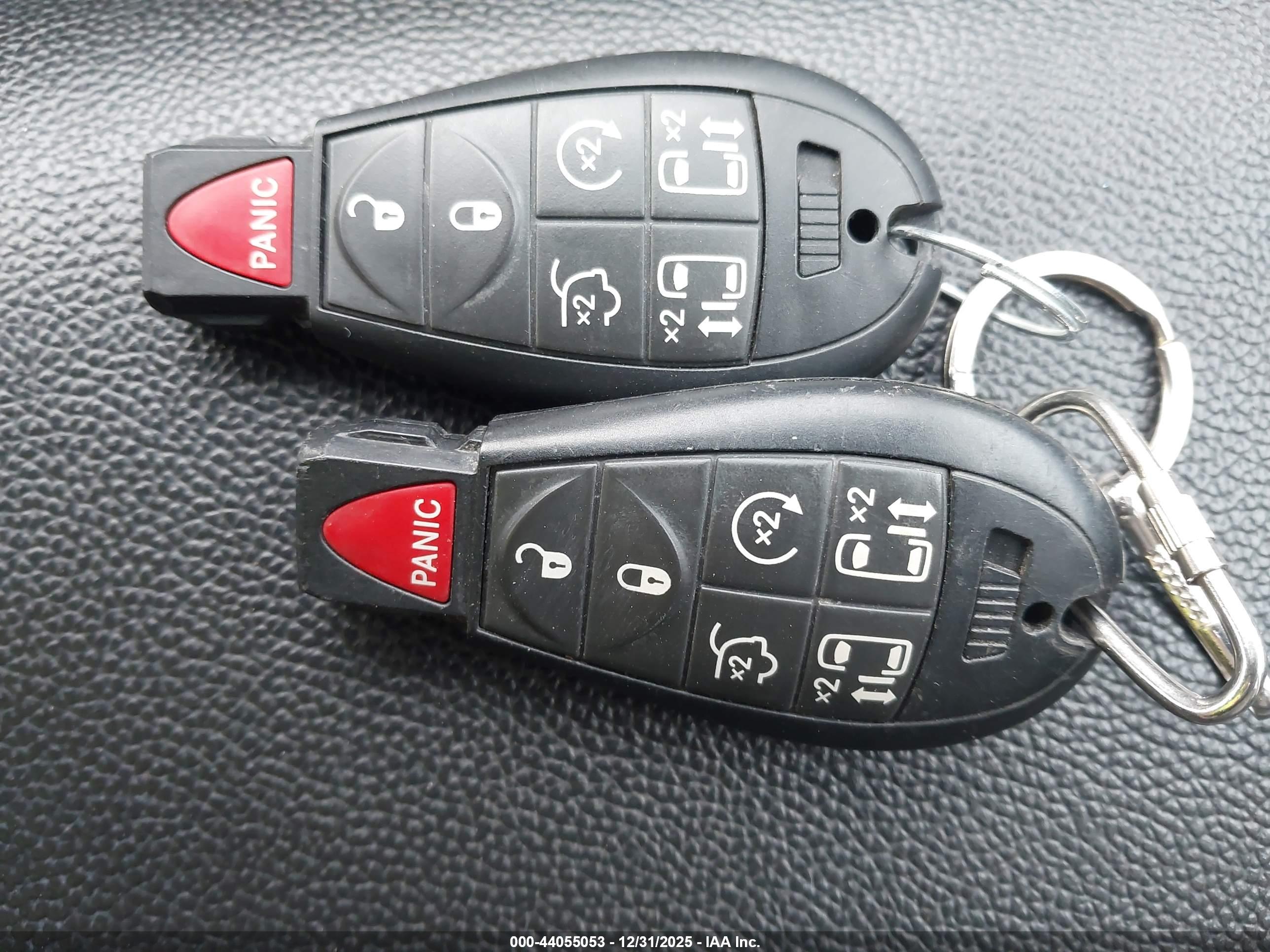 CHRYSLER TOWN image 11