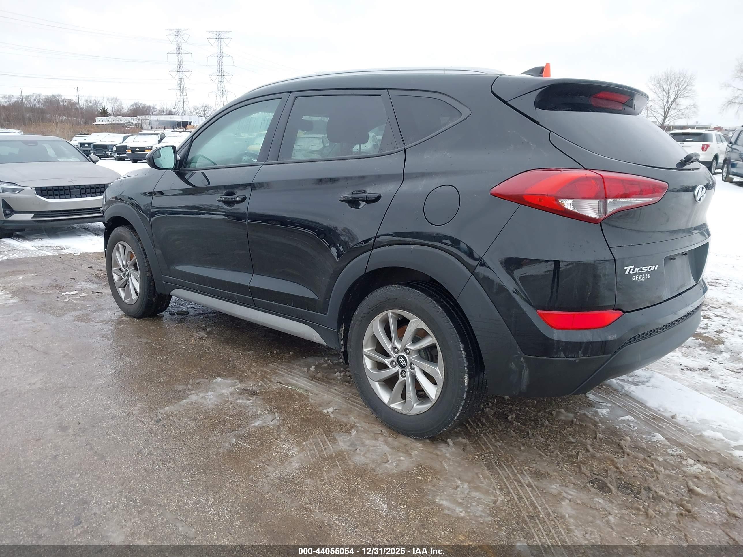 HYUNDAI TUCSON image 3