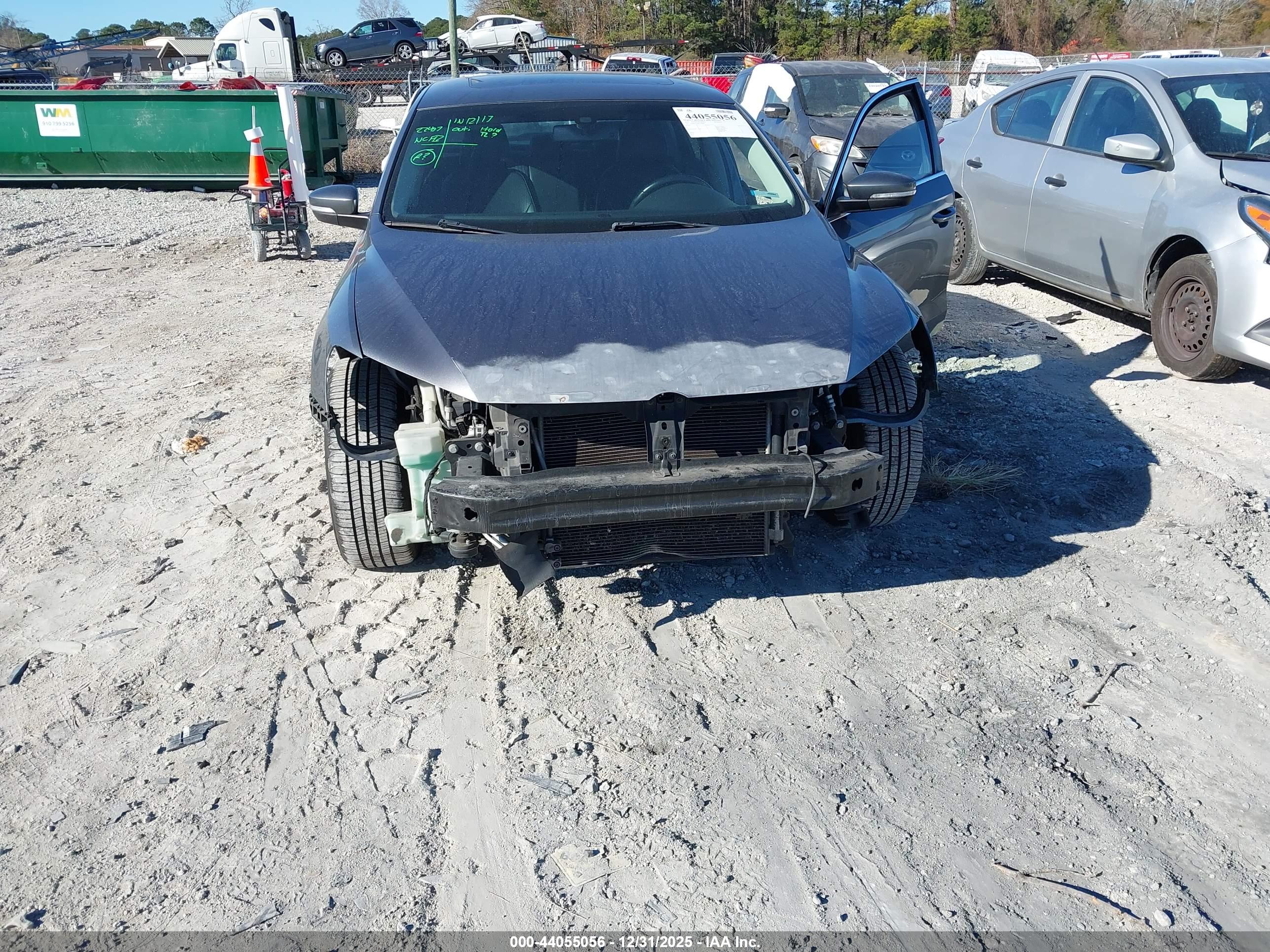 VOLKSWAGEN PASSAT image 6