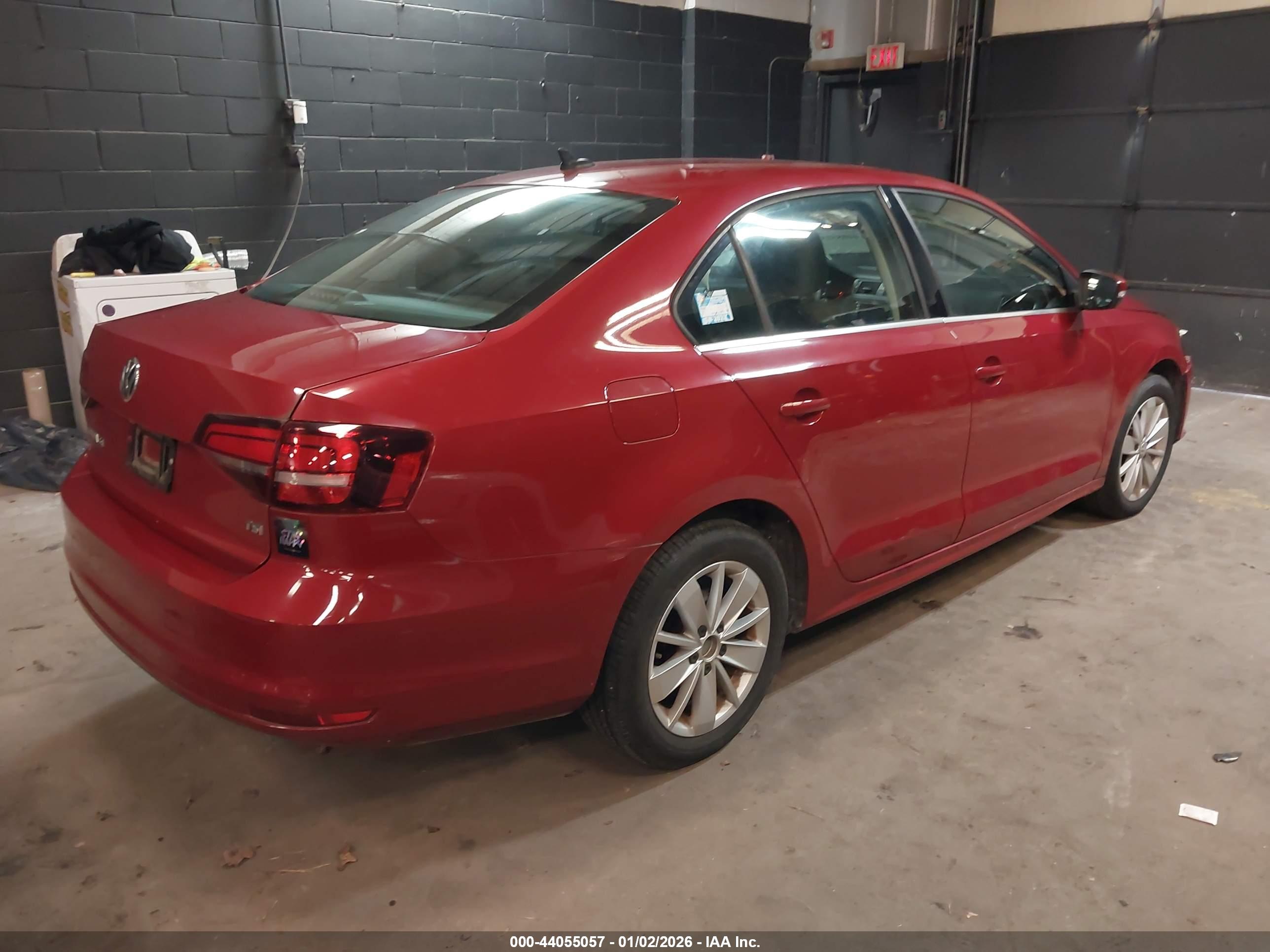 VOLKSWAGEN JETTA image 4