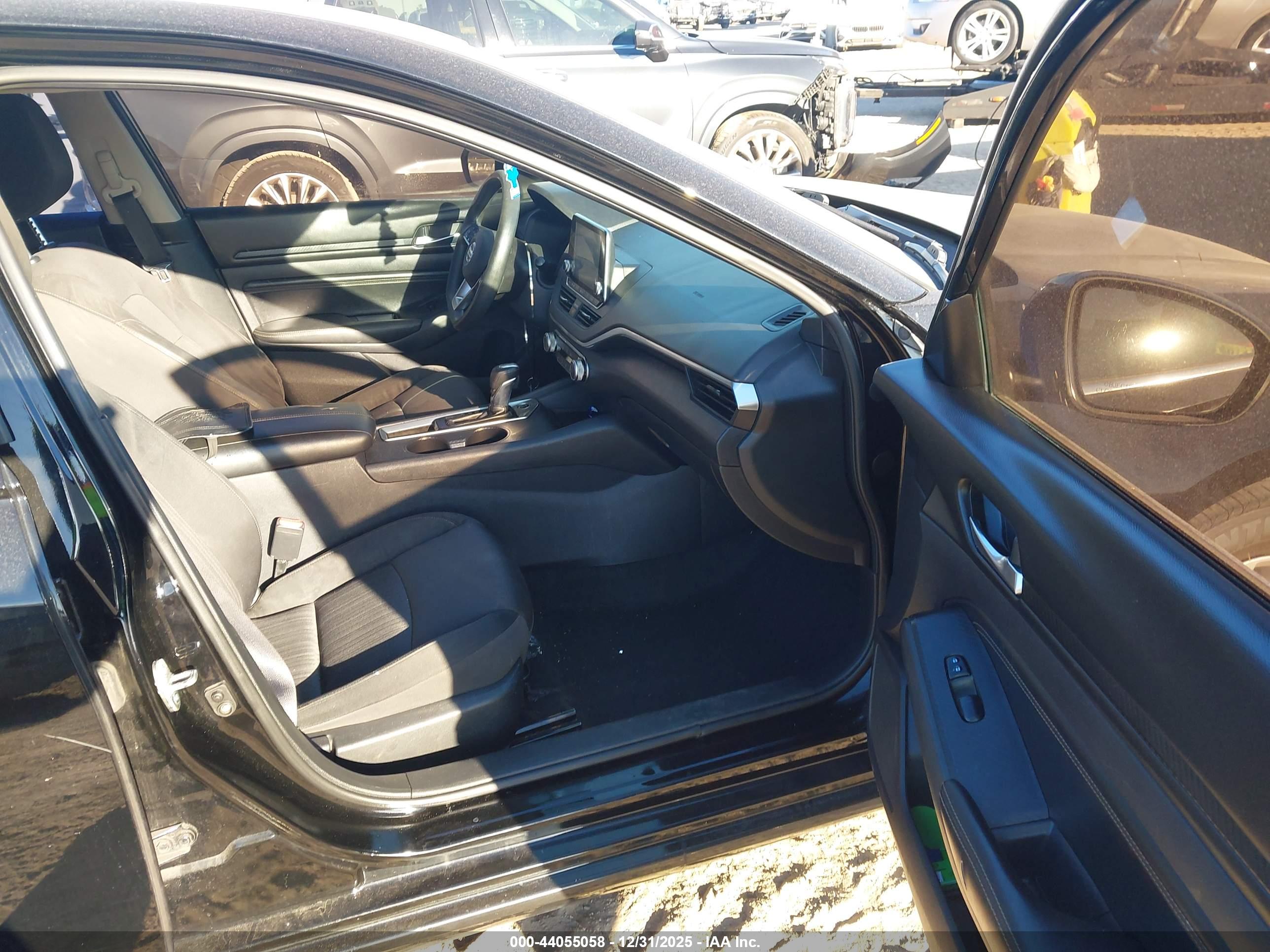 NISSAN ALTIMA image 5