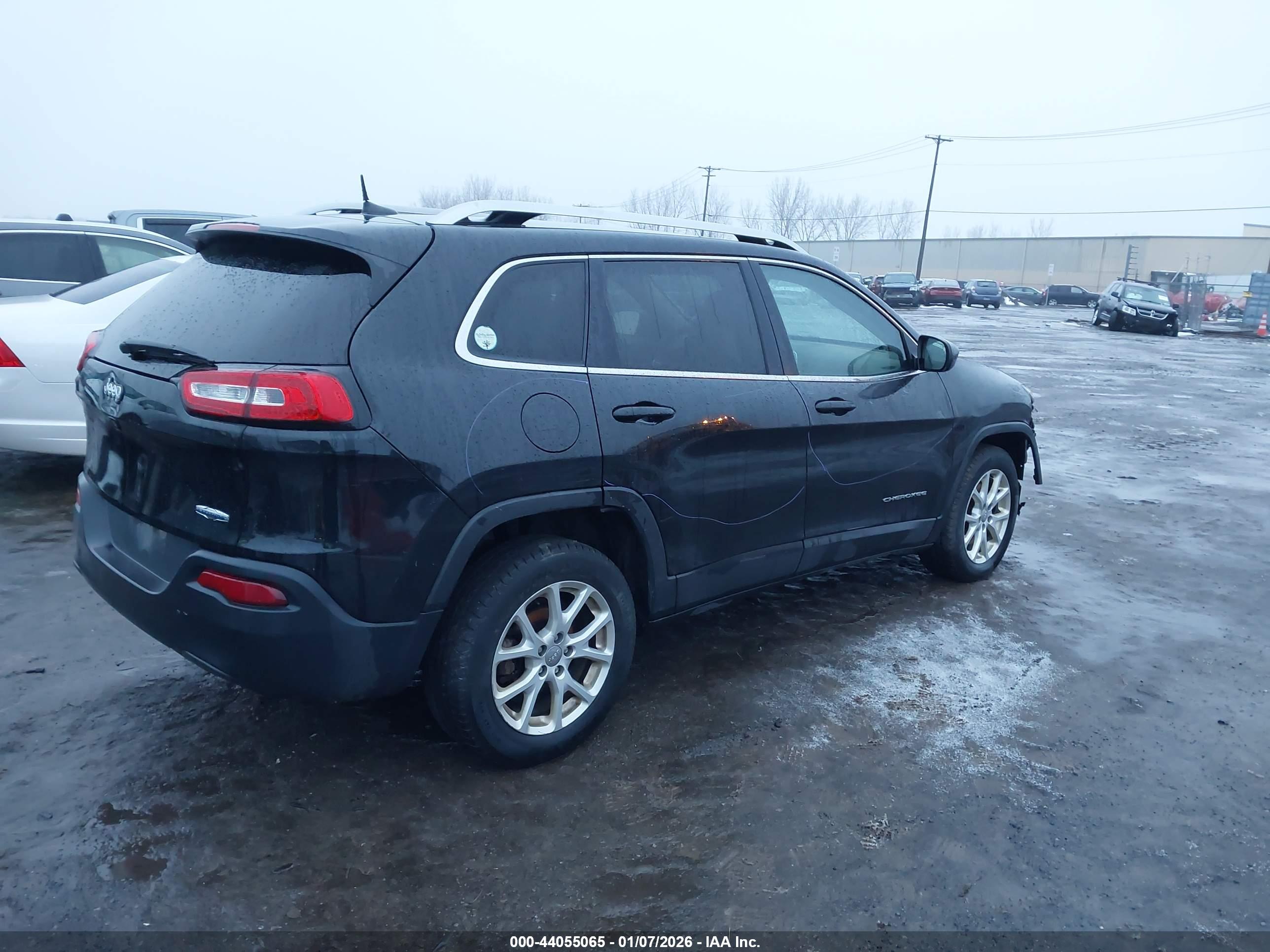 JEEP CHEROKEE image 4