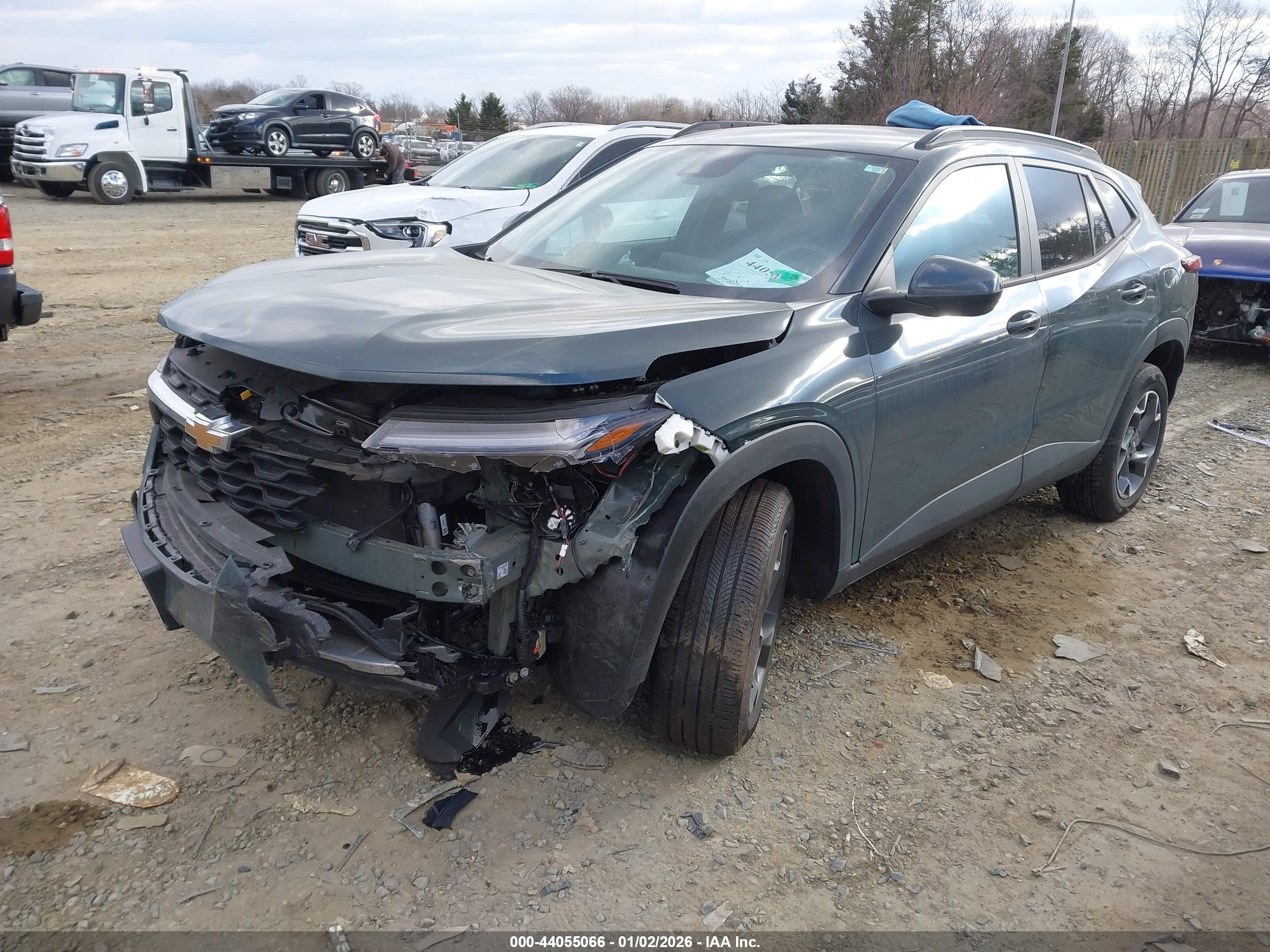 CHEVROLET TRAX image 2