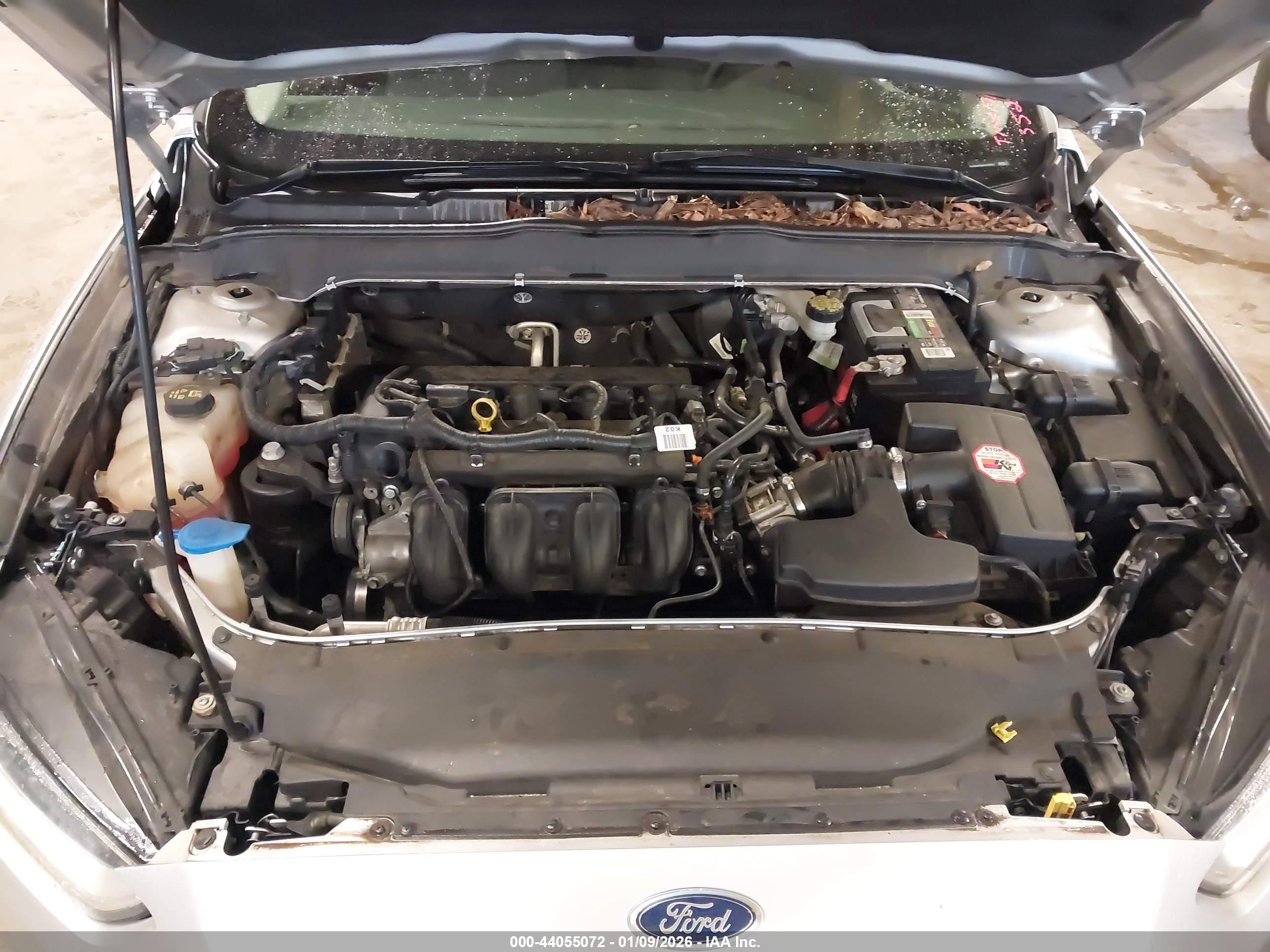 FORD FUSION image 10