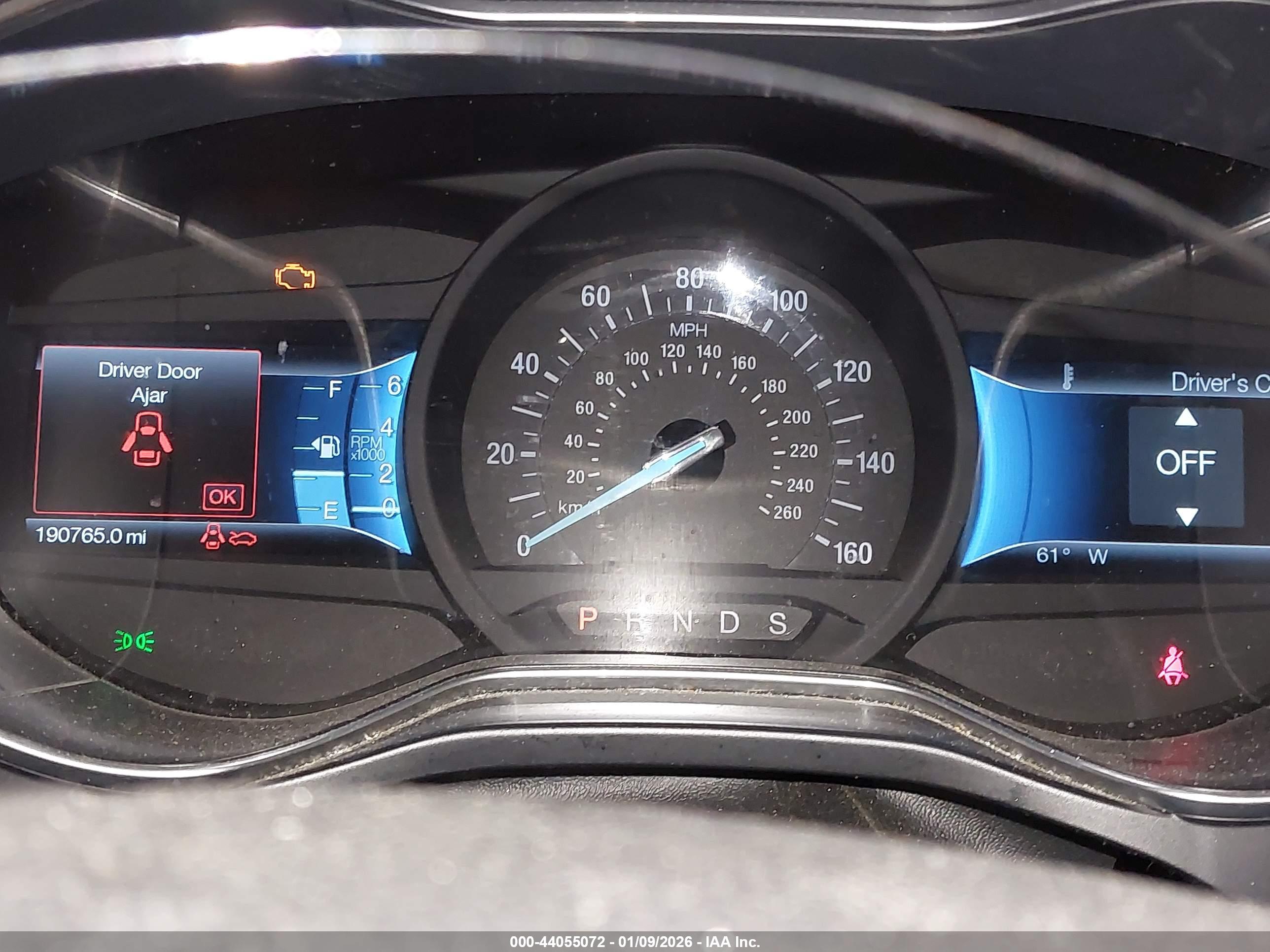 FORD FUSION image 7