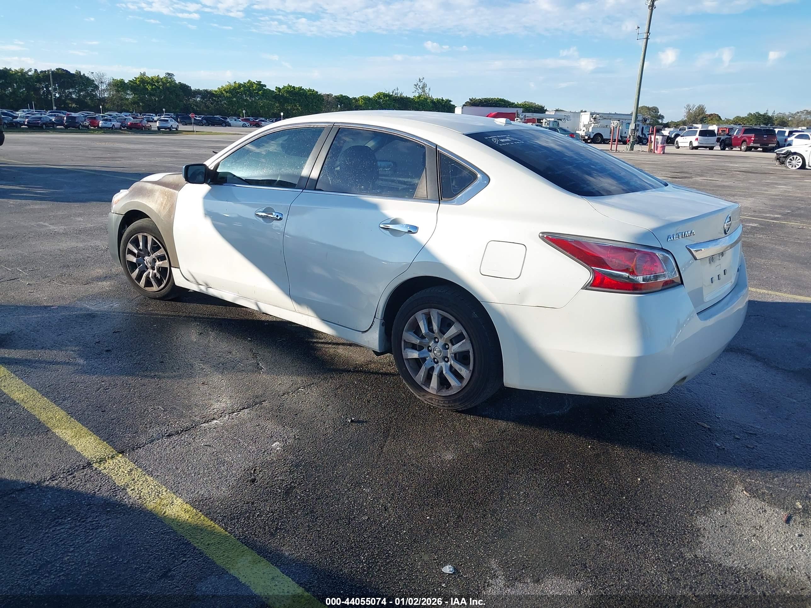 NISSAN ALTIMA image 3