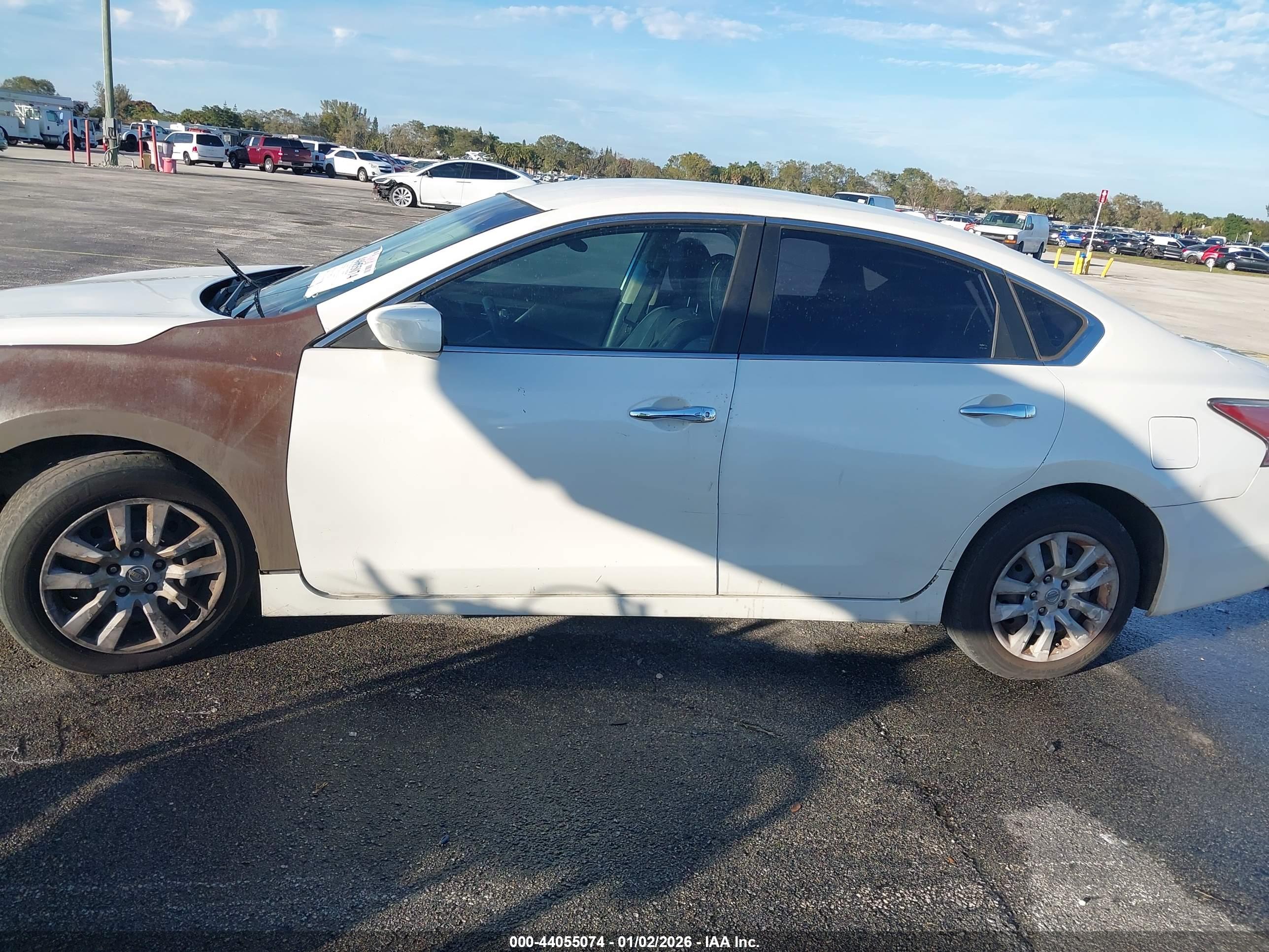 NISSAN ALTIMA image 6