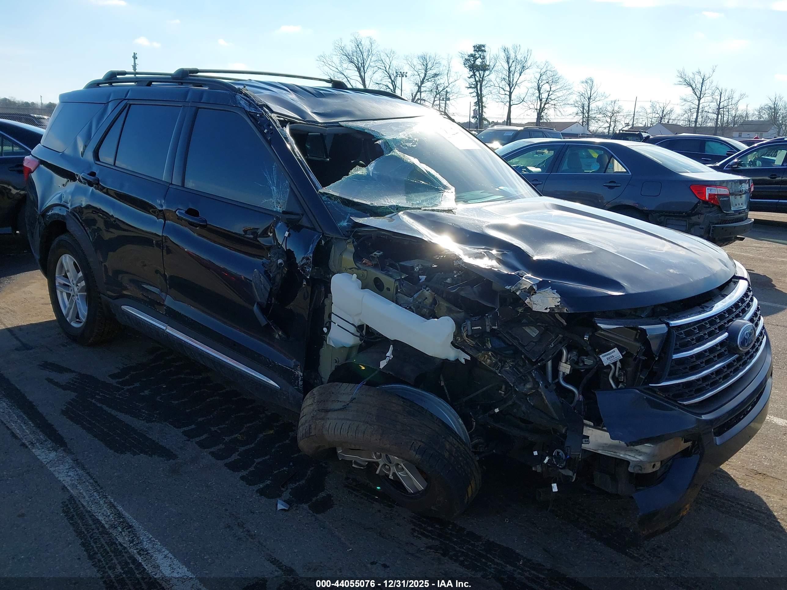 FORD EXPLORER image 6