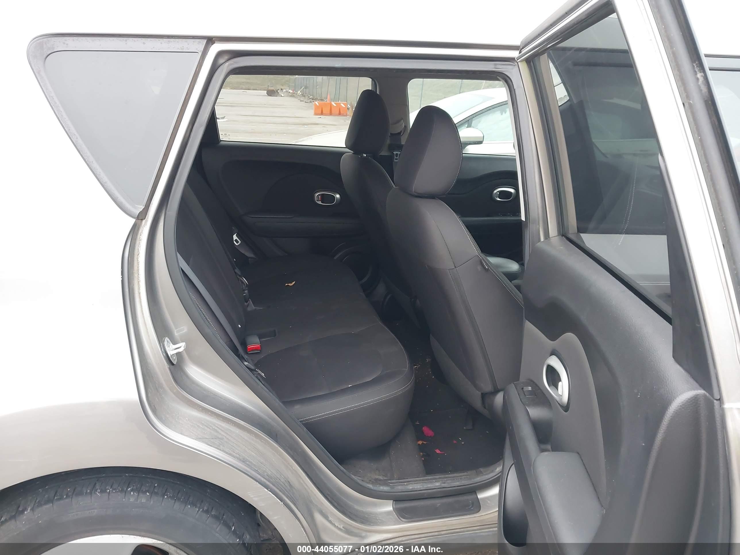 KIA SOUL image 8