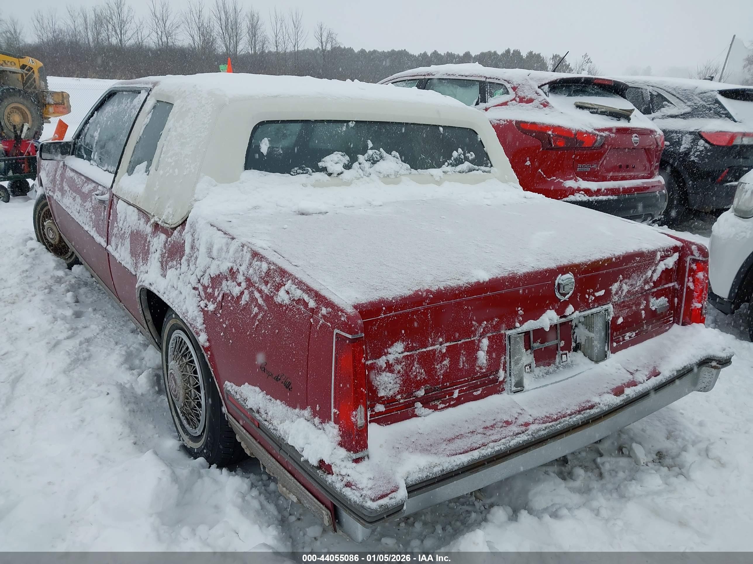 CADILLAC DEVILLE image 3