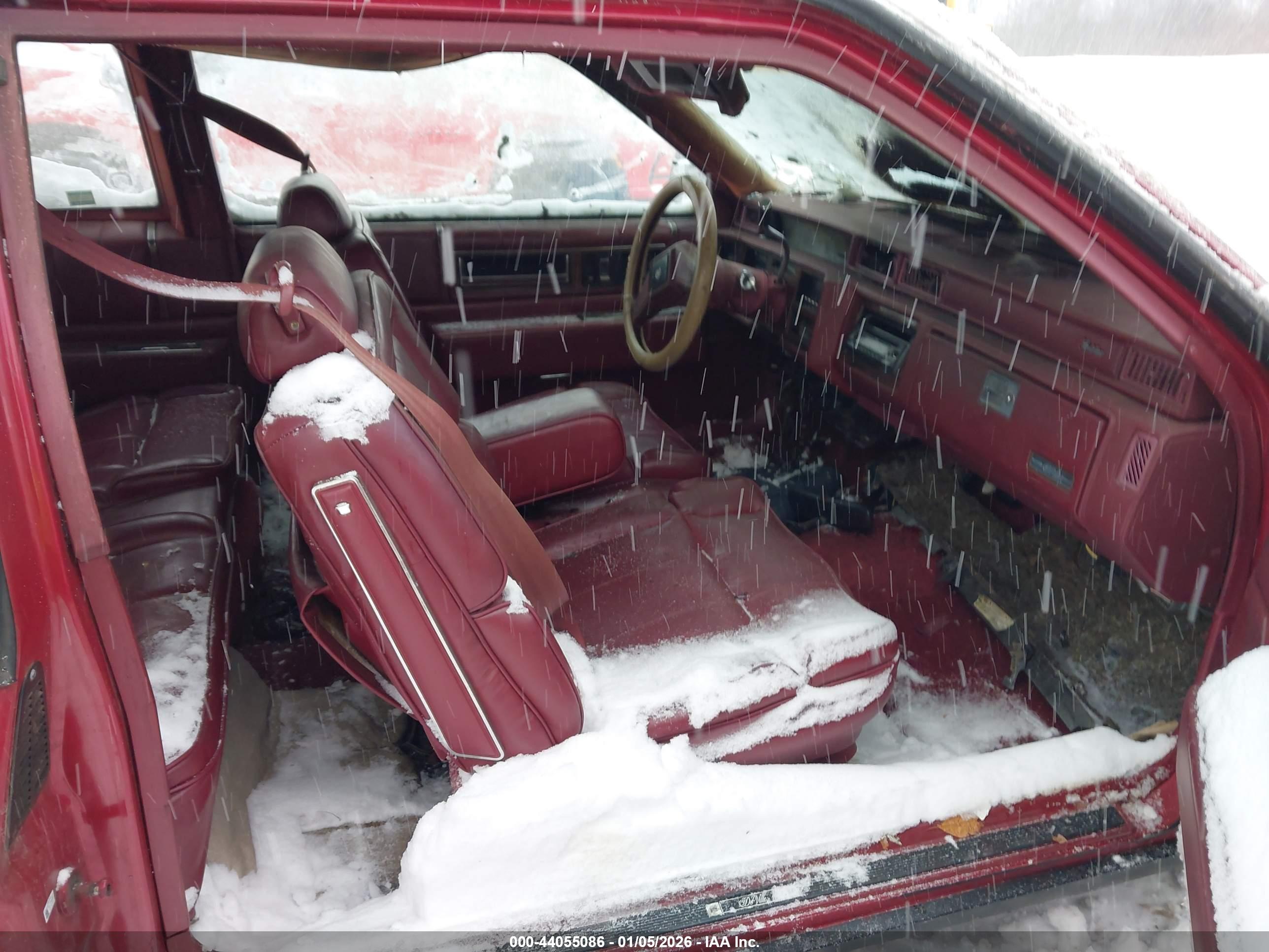 CADILLAC DEVILLE image 5