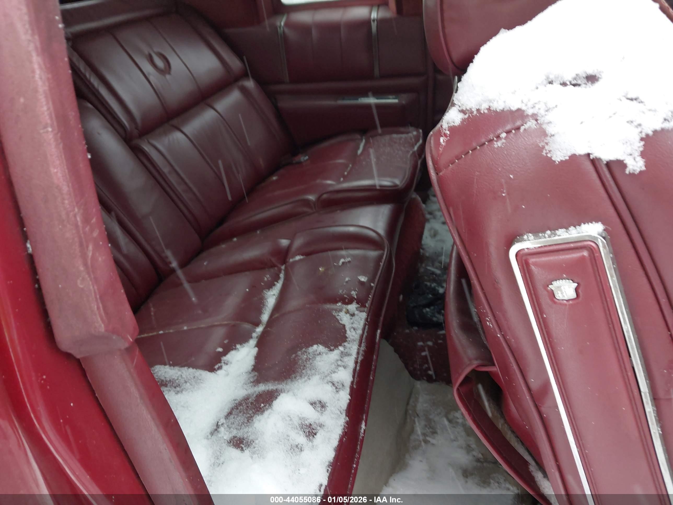 CADILLAC DEVILLE image 8