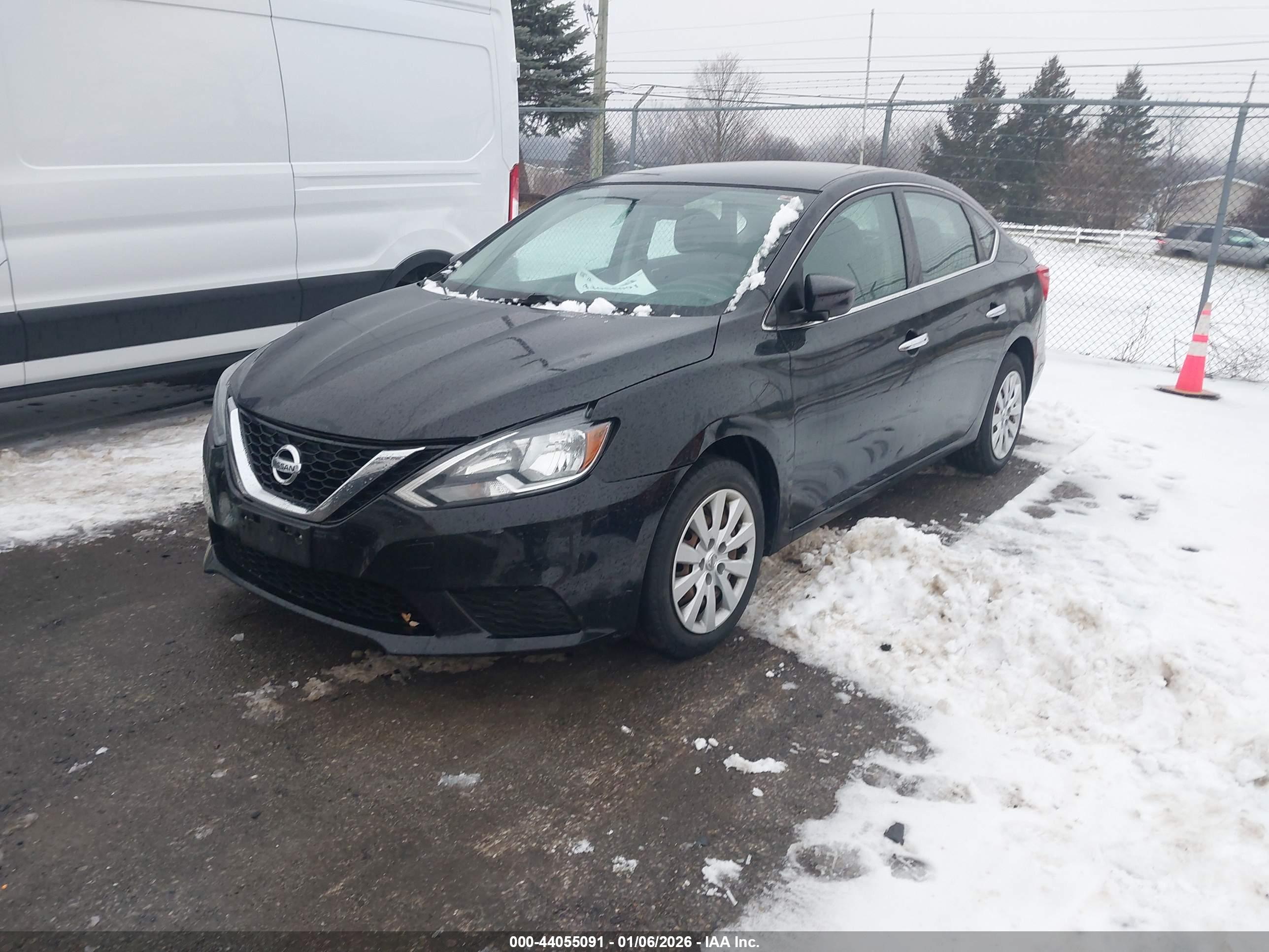 NISSAN SENTRA image 2