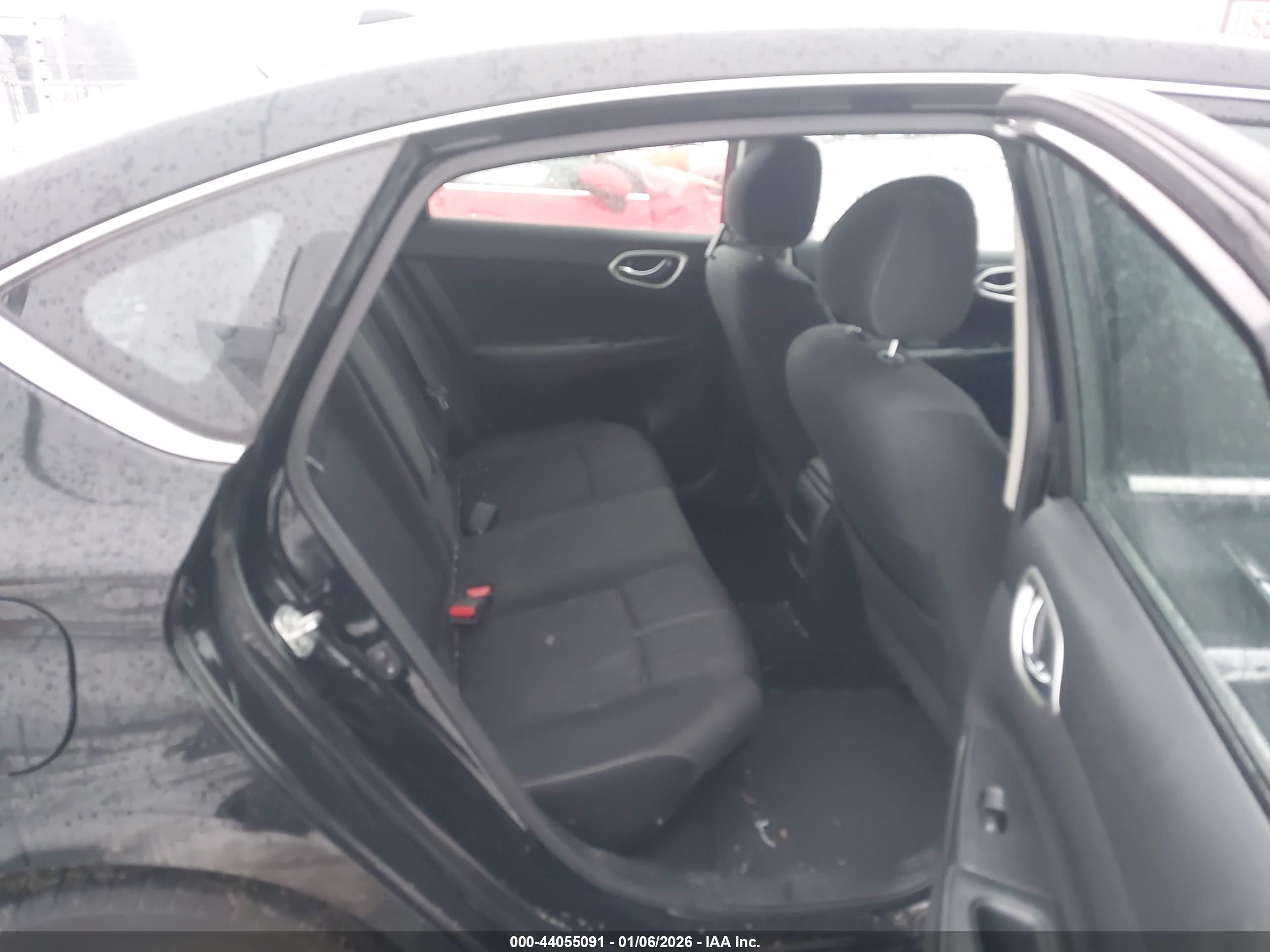 NISSAN SENTRA image 8