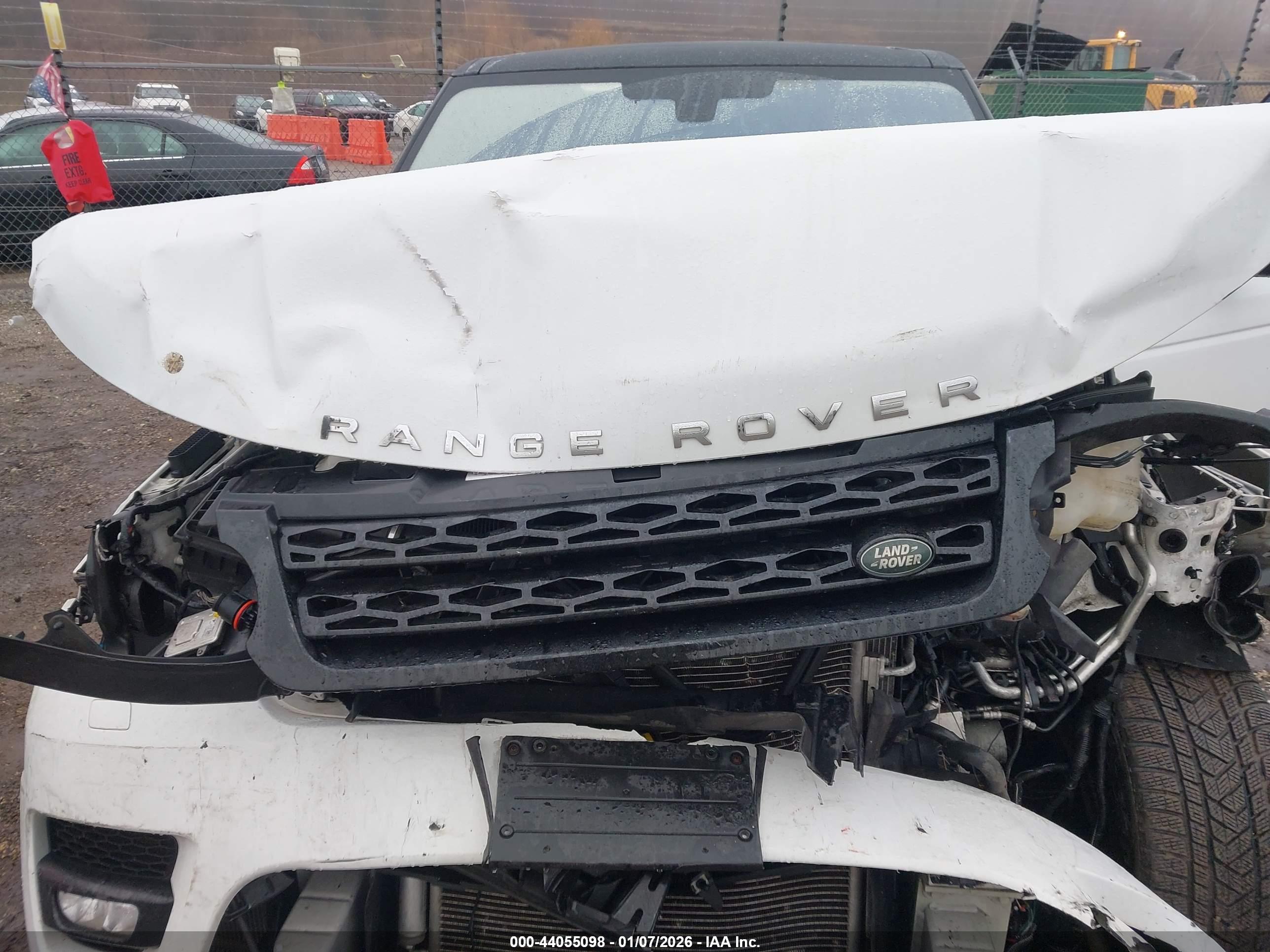 LAND ROVER image 10