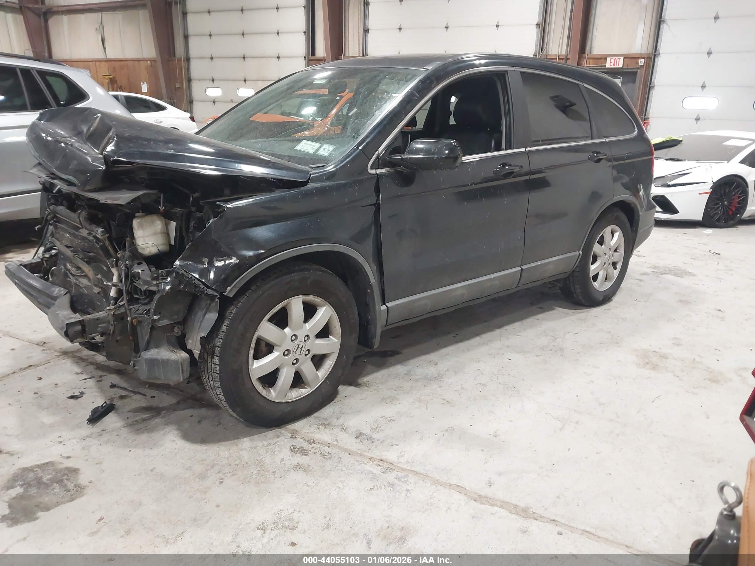 HONDA CR-V image 2