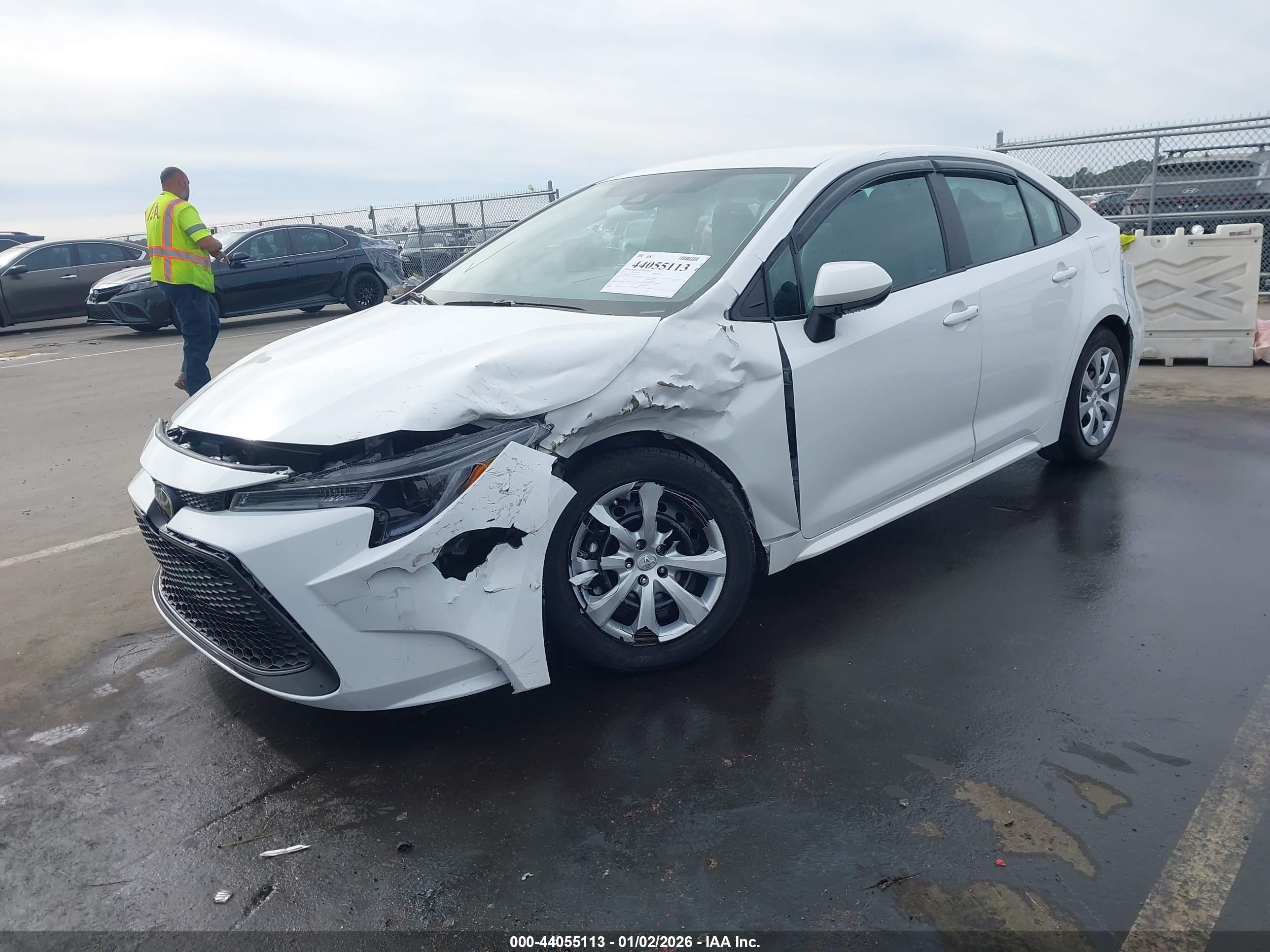 TOYOTA COROLLA image 2