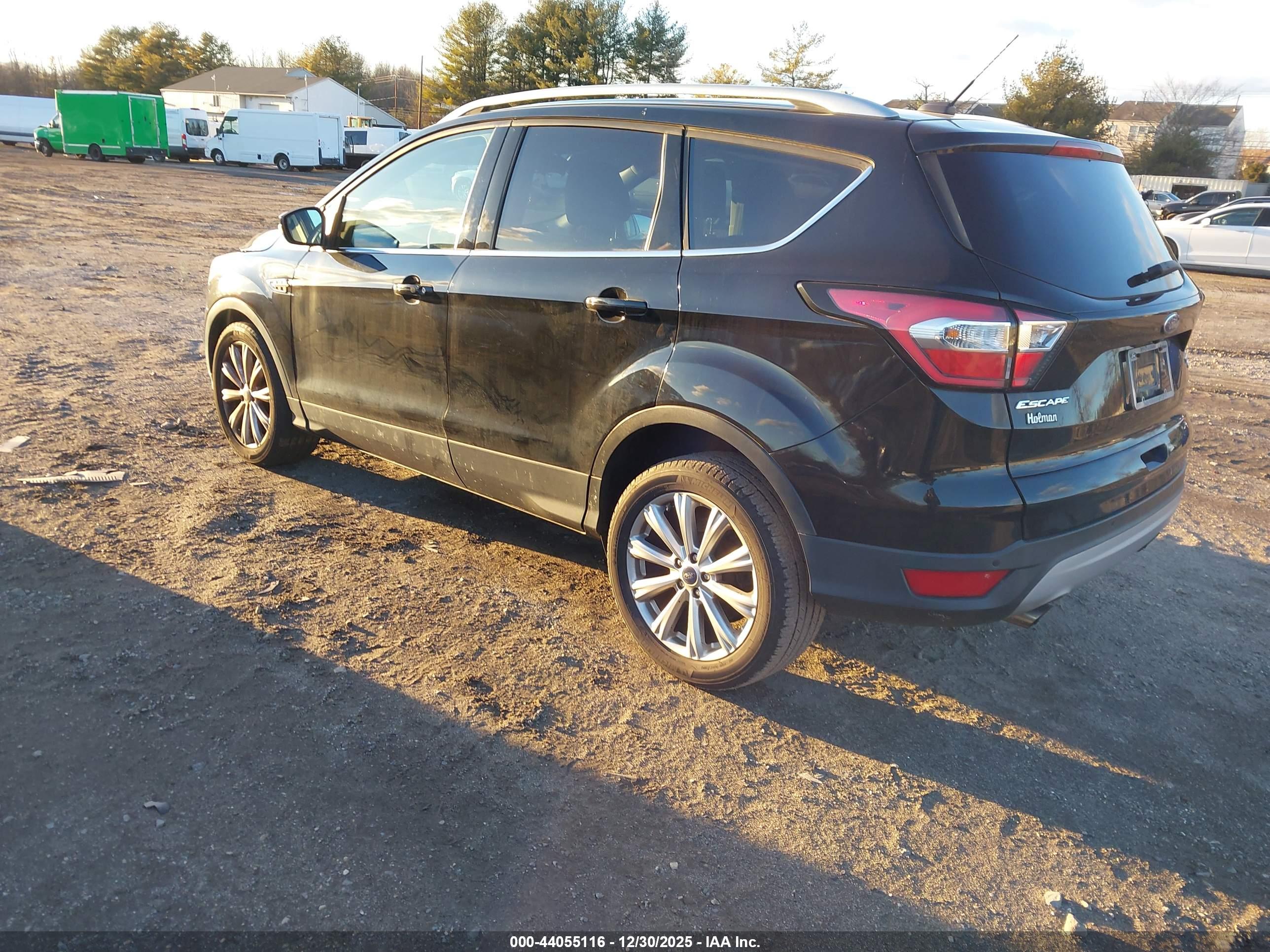 FORD ESCAPE image 3
