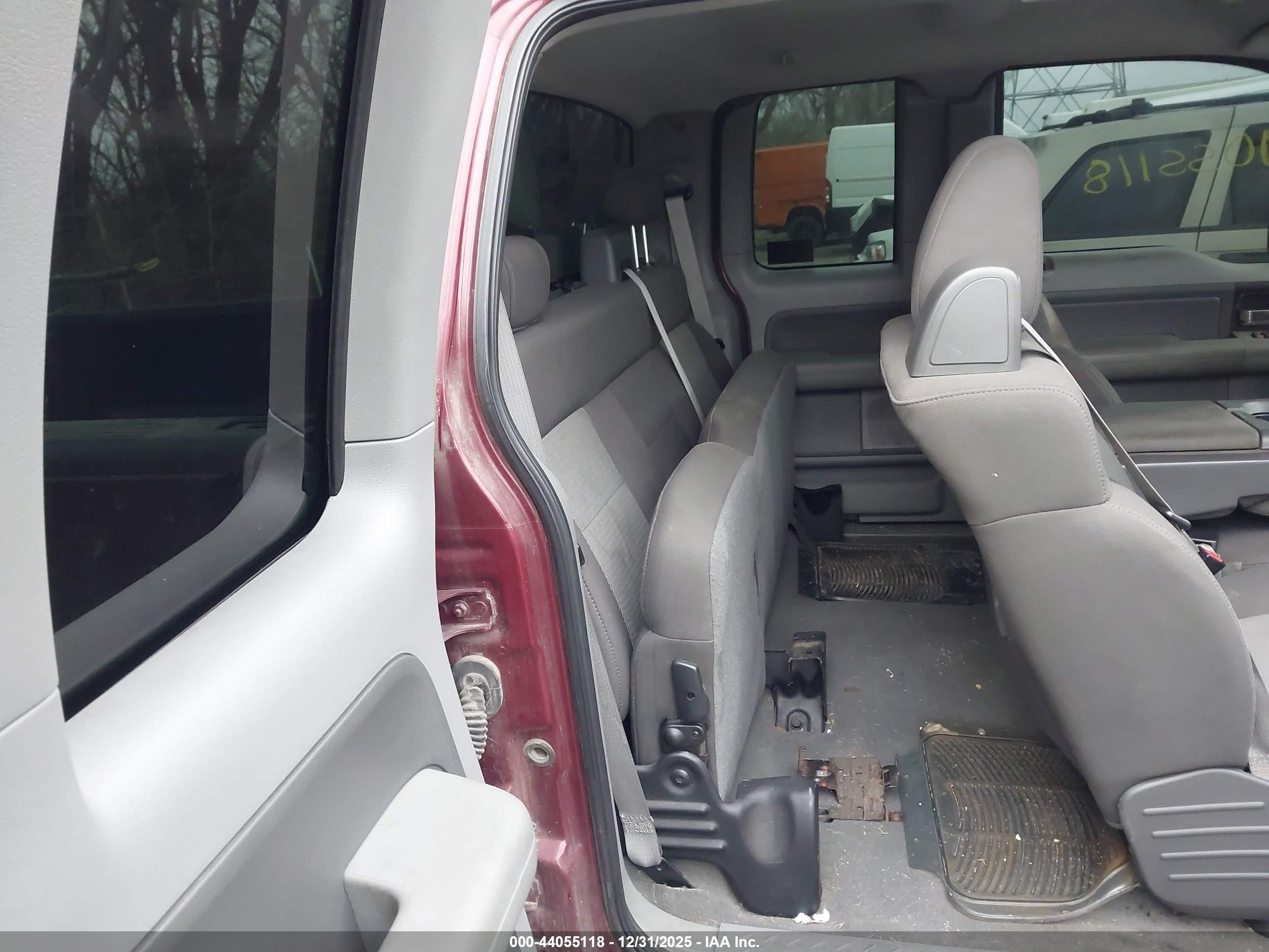 FORD F-150 image 8