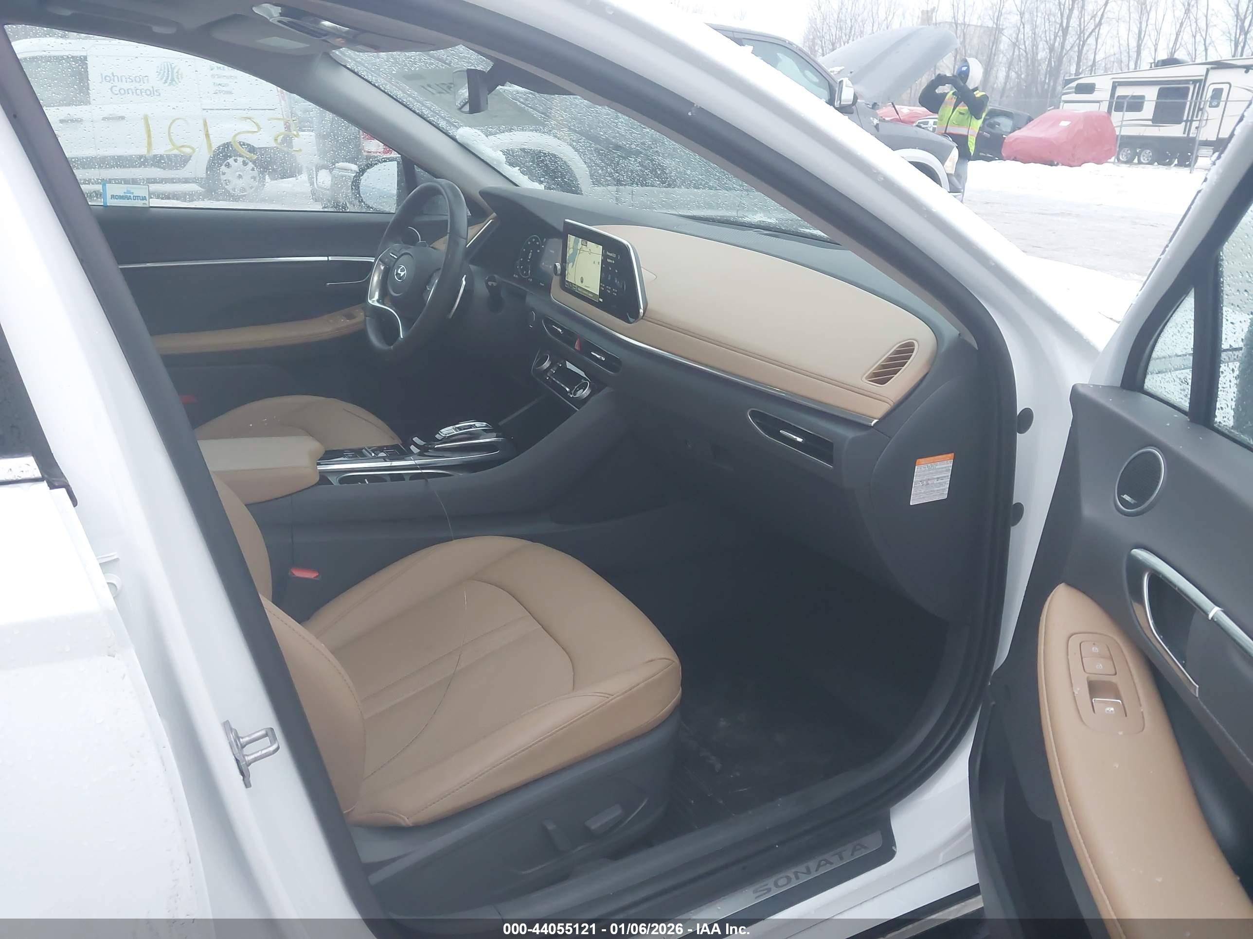 HYUNDAI SONATA image 5