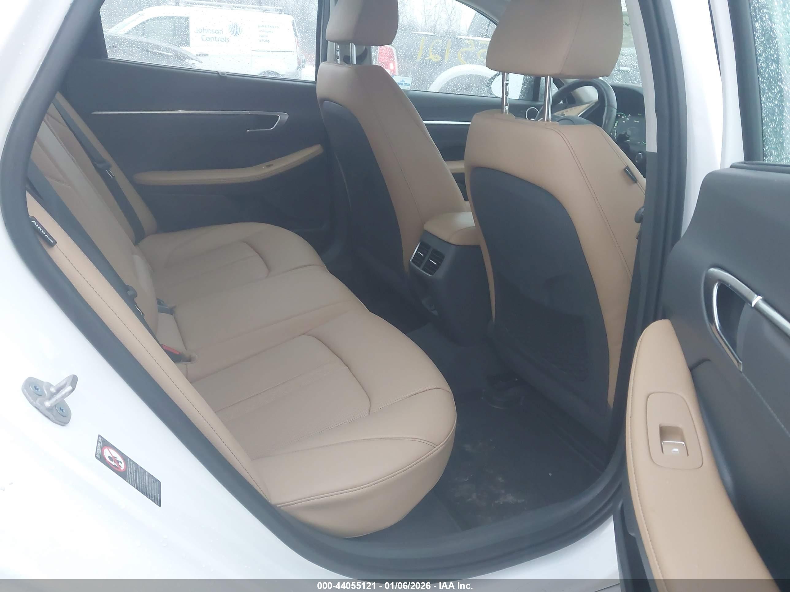 HYUNDAI SONATA image 8