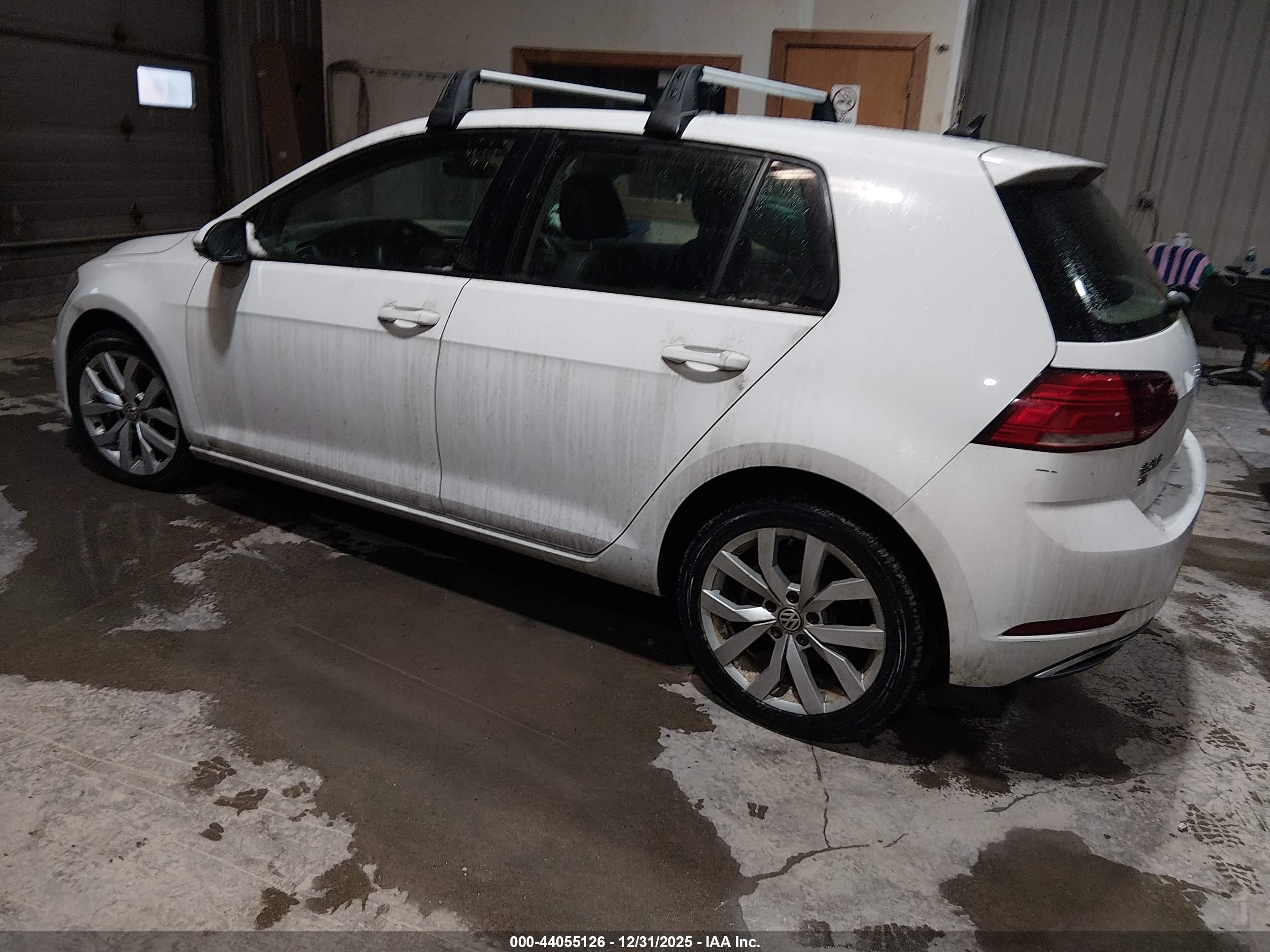 VOLKSWAGEN GOLF image 3