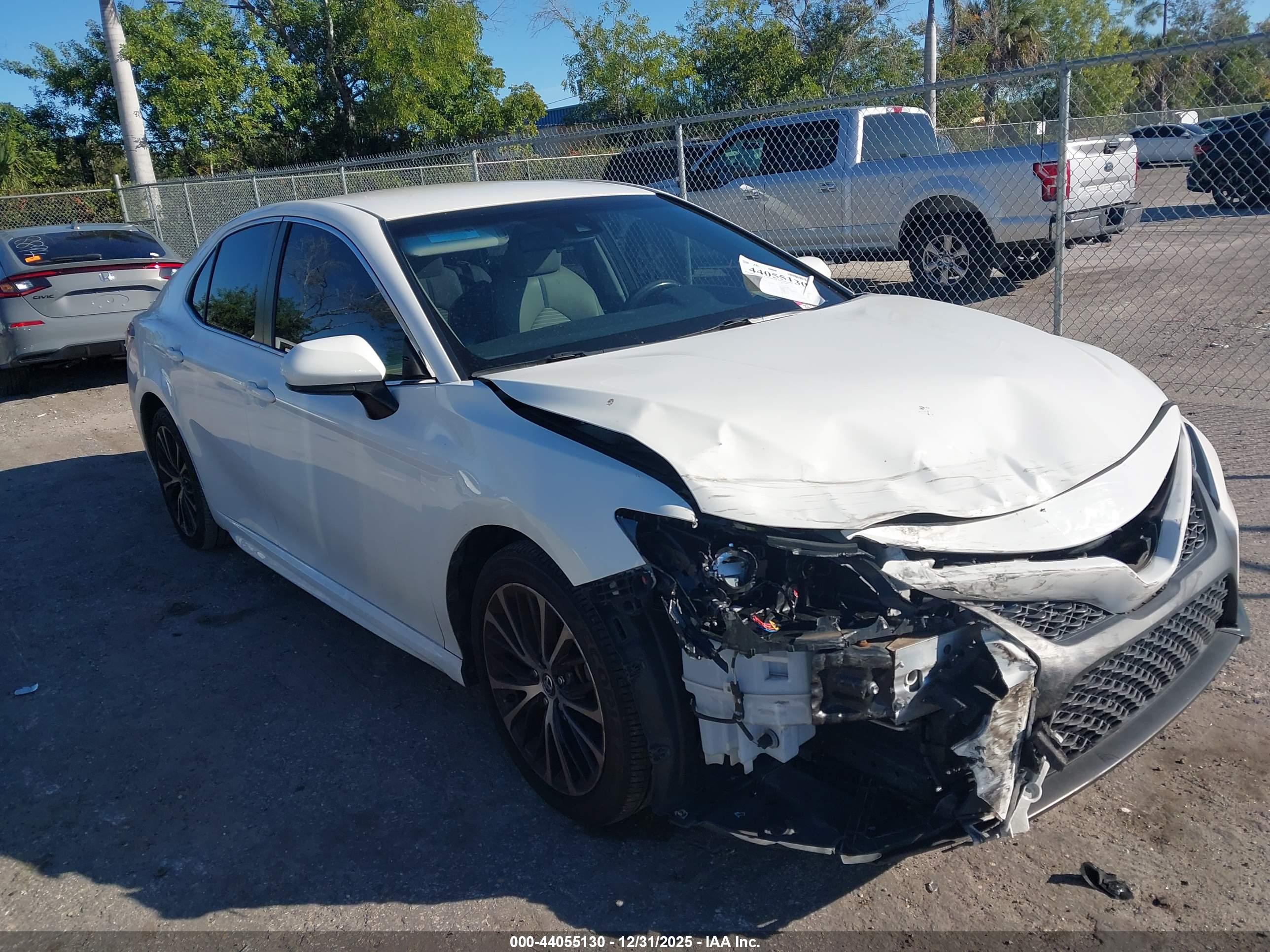 TOYOTA CAMRY image 6