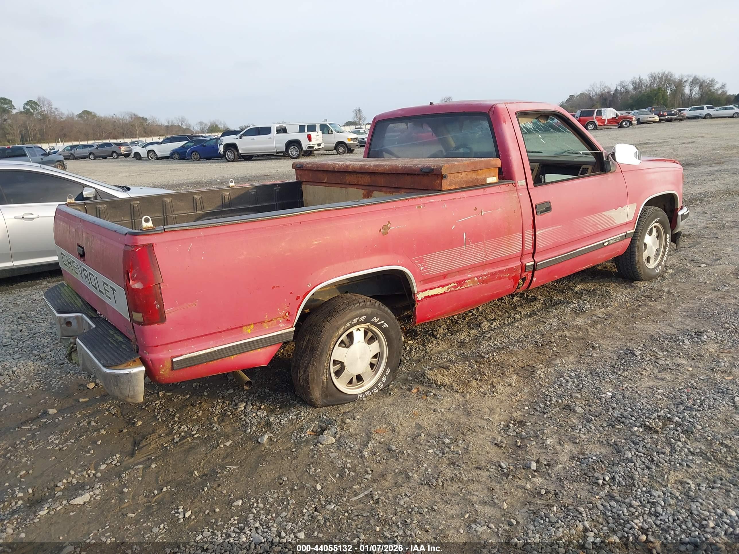 CHEVROLET GMT-400 image 4