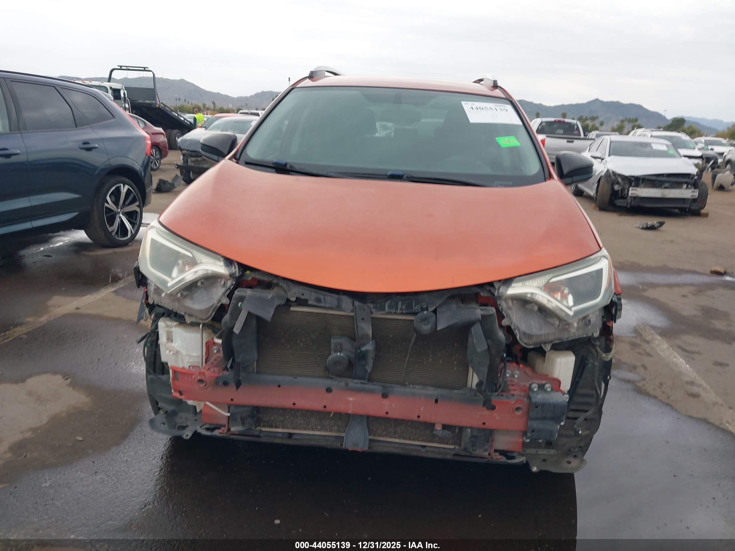 TOYOTA RAV4 image 6
