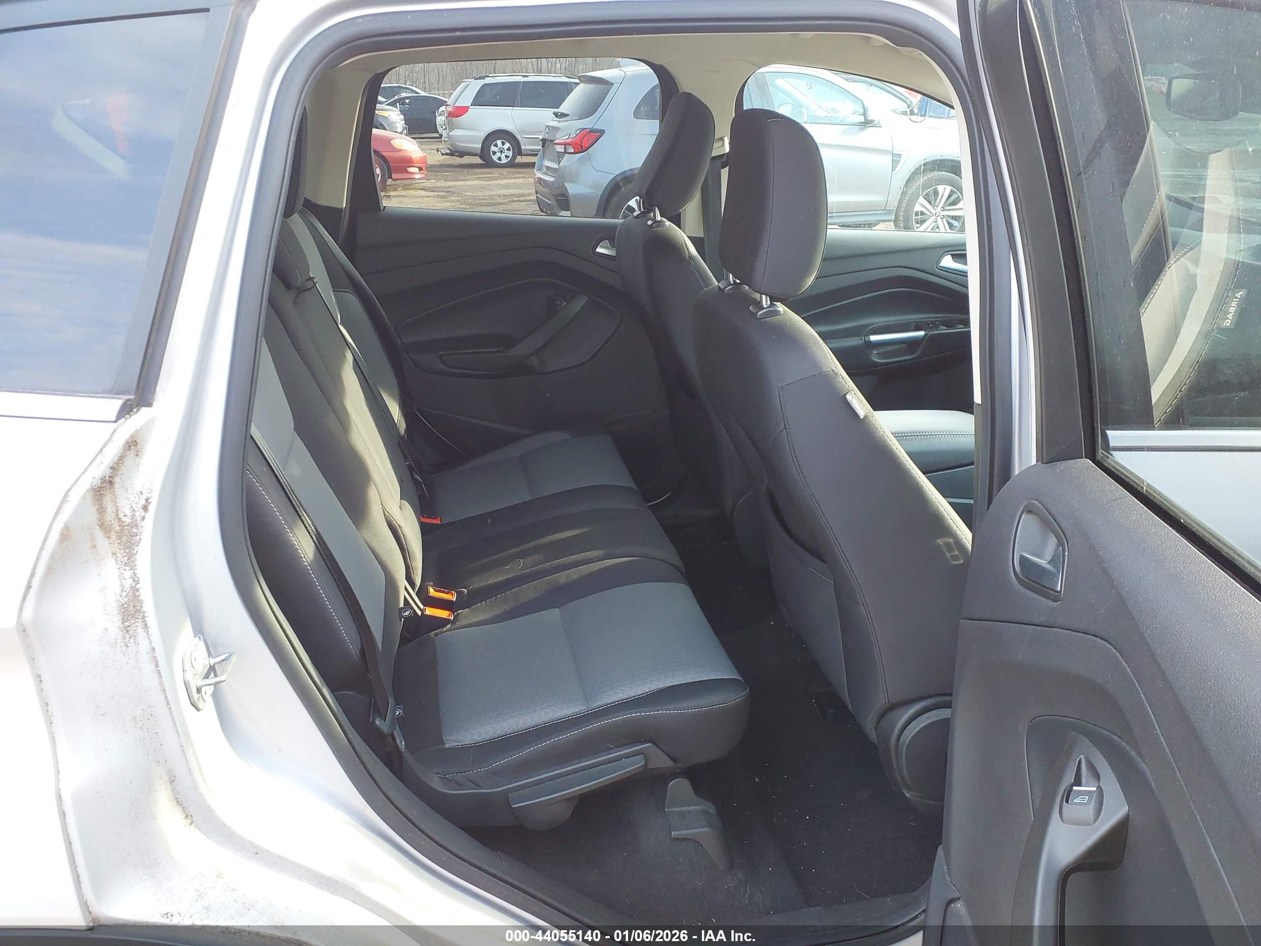 FORD ESCAPE image 8