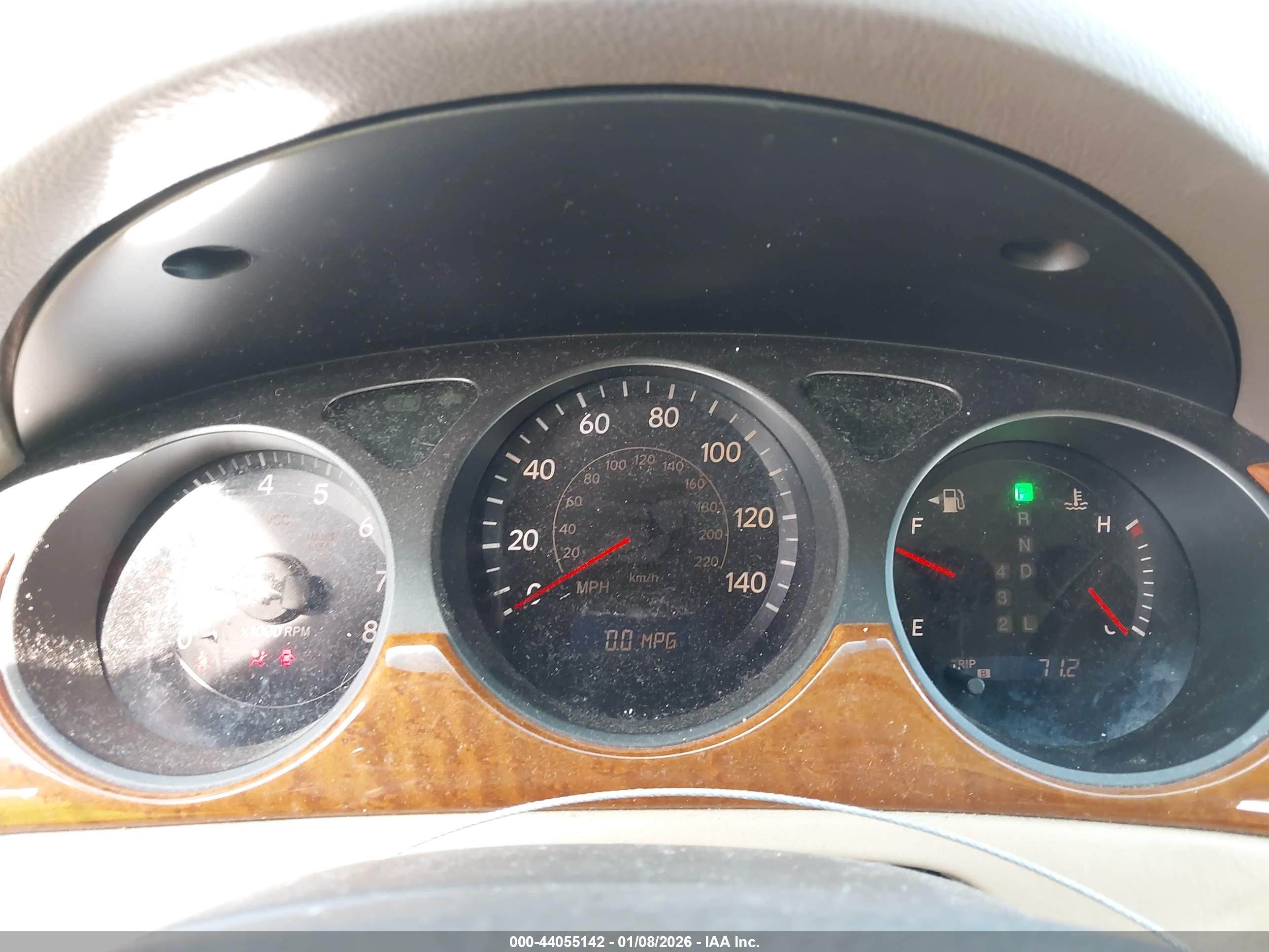 LEXUS ES image 7